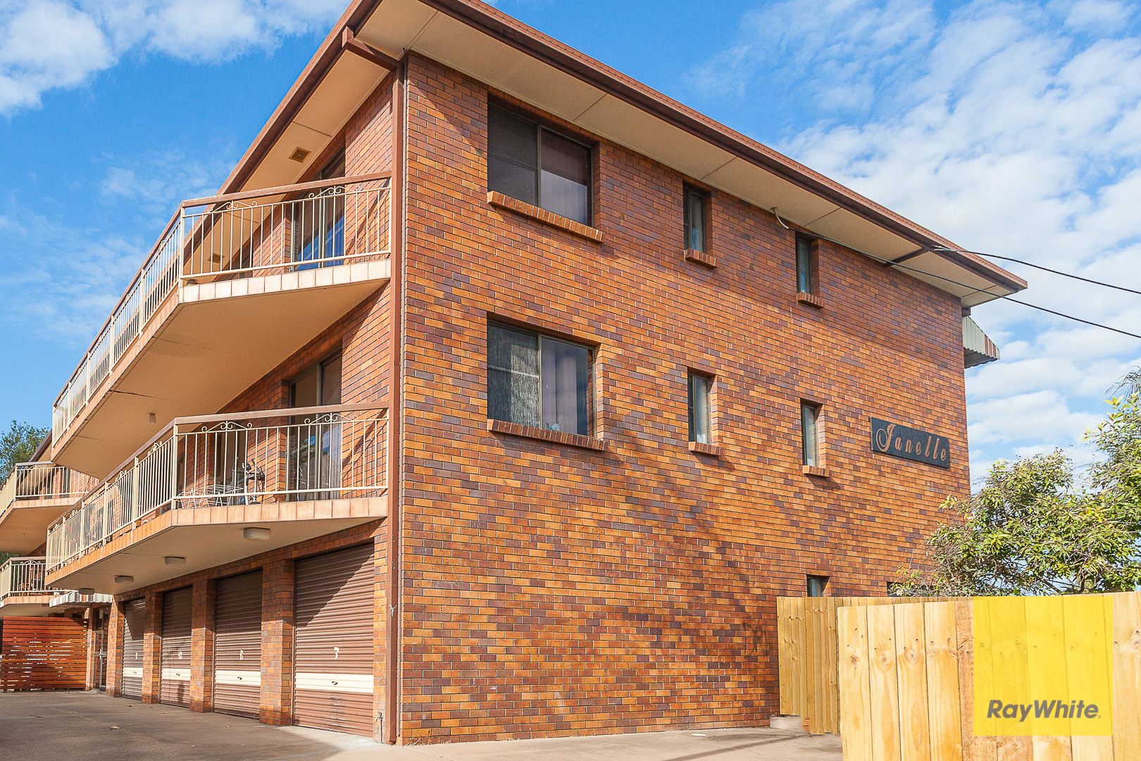 8/3 Curd Street, Greenslopes, QLD 4120