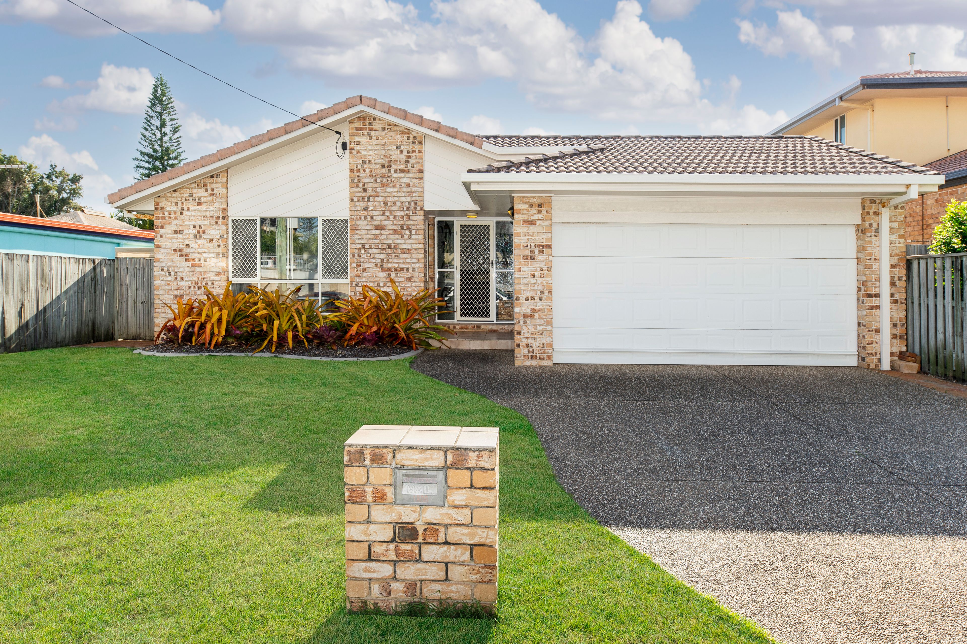 1800 Gold Coast Highway, Burleigh Heads, QLD 4220