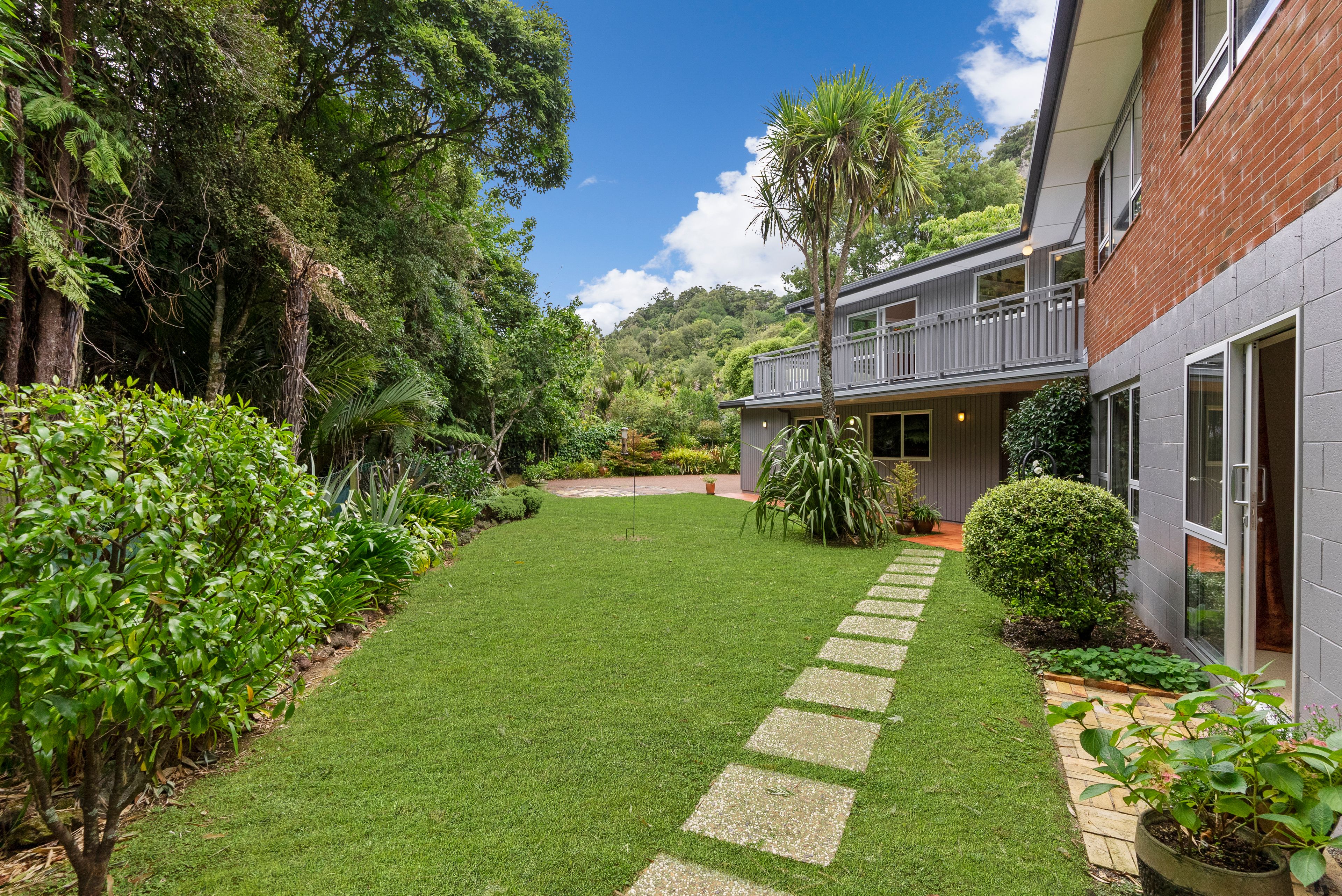 41 Bush Road, Waiatarua, Waitakere City
