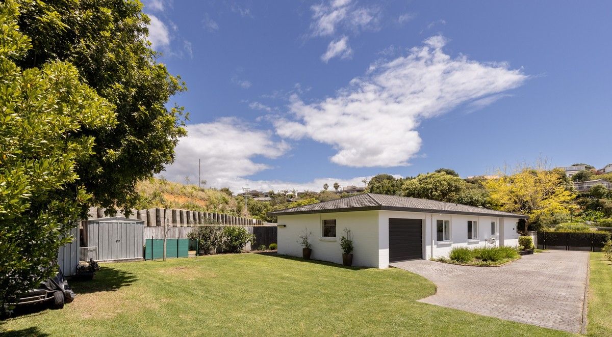 4 Beach Grove, Omokoroa, Western Bay Of Plenty District