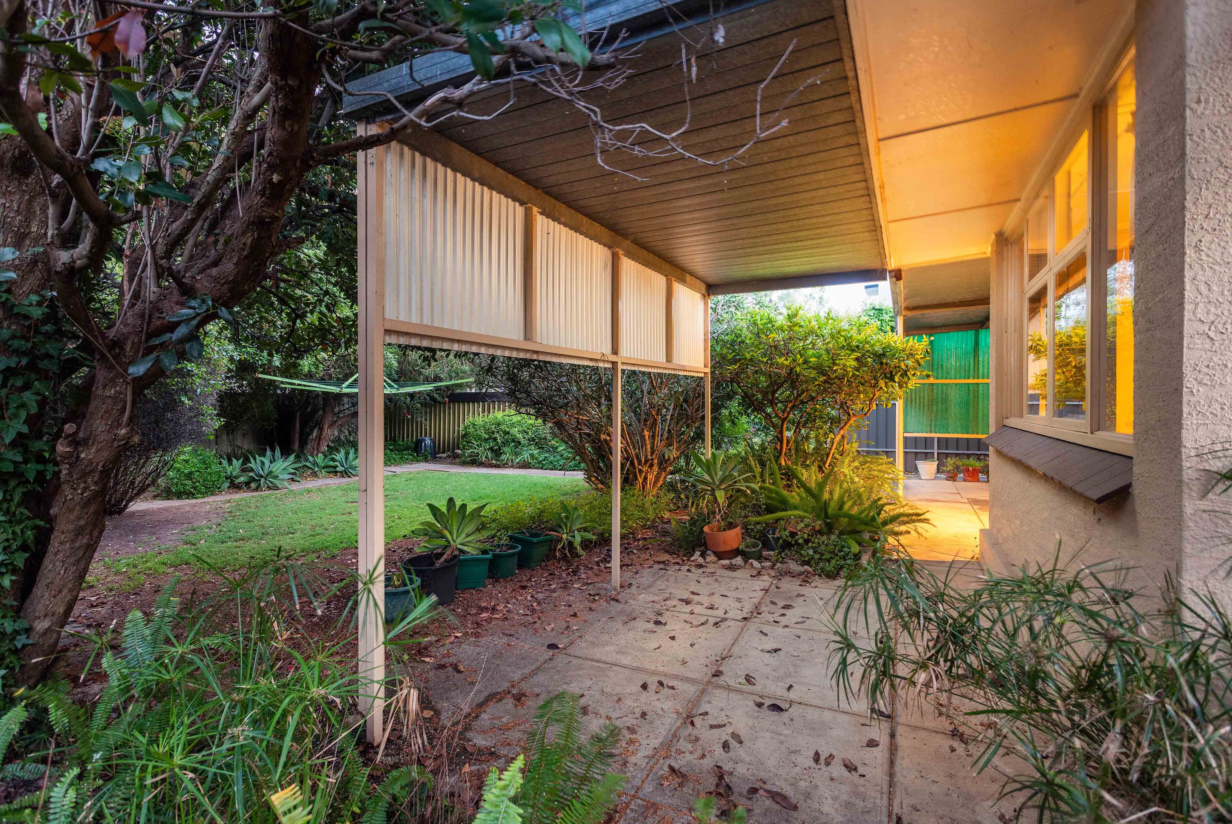 8 Samson Avenue — photo 15 of 16