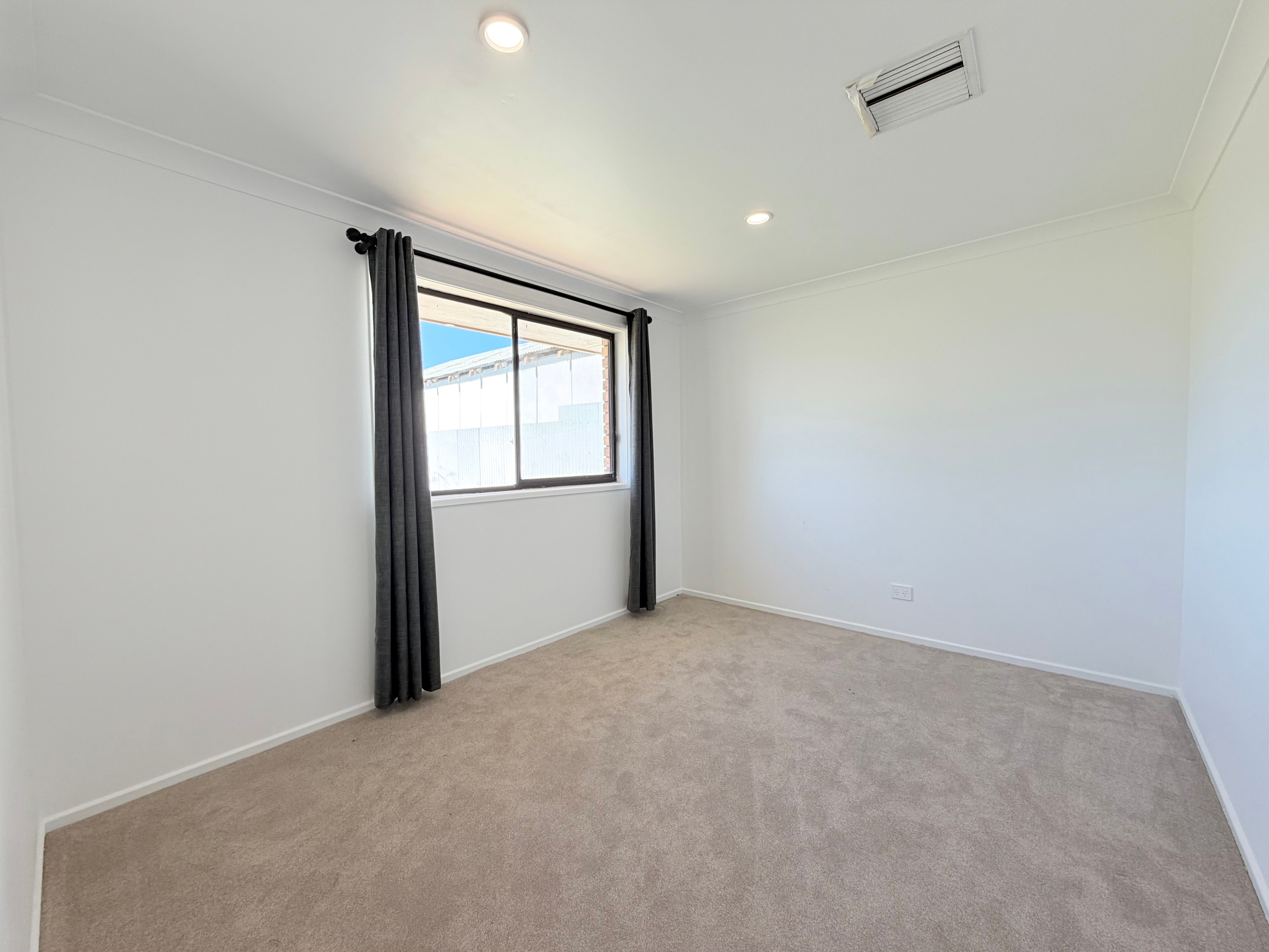 10 Medlyn Street — photo 7 of 12