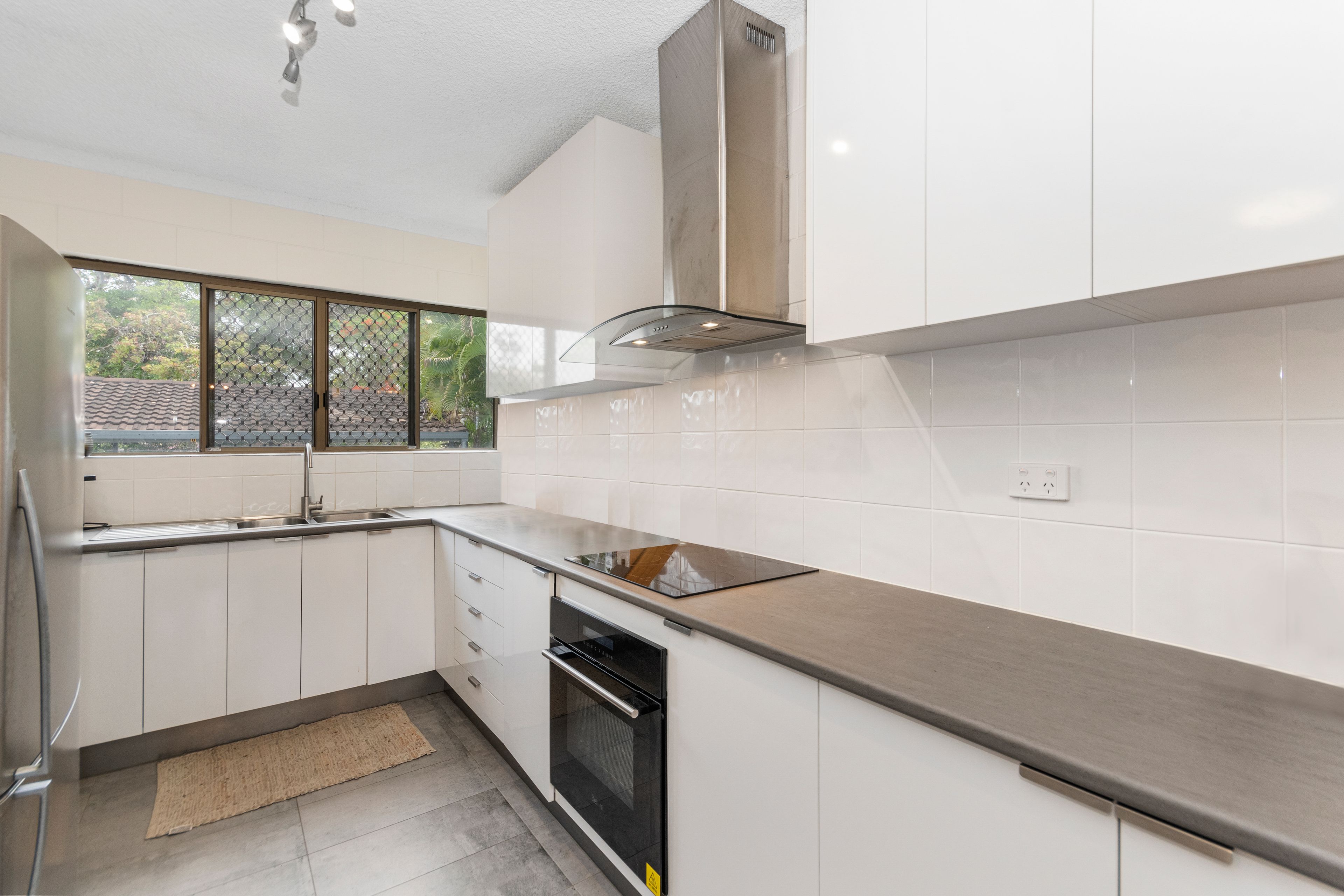 9/25-27 Roberts Street, Hermit Park, QLD 4812
