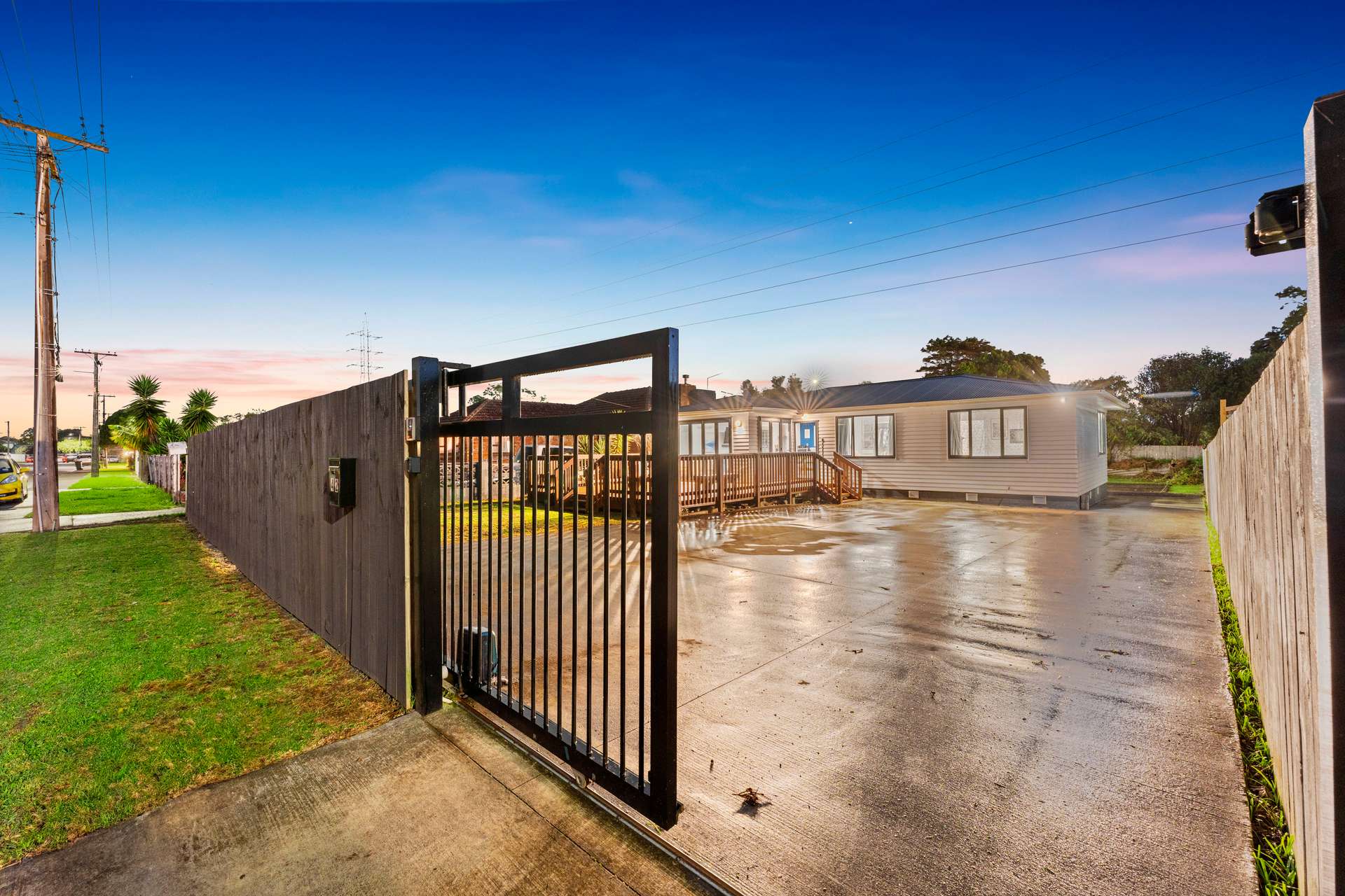42 Harwood Crescent photo 4