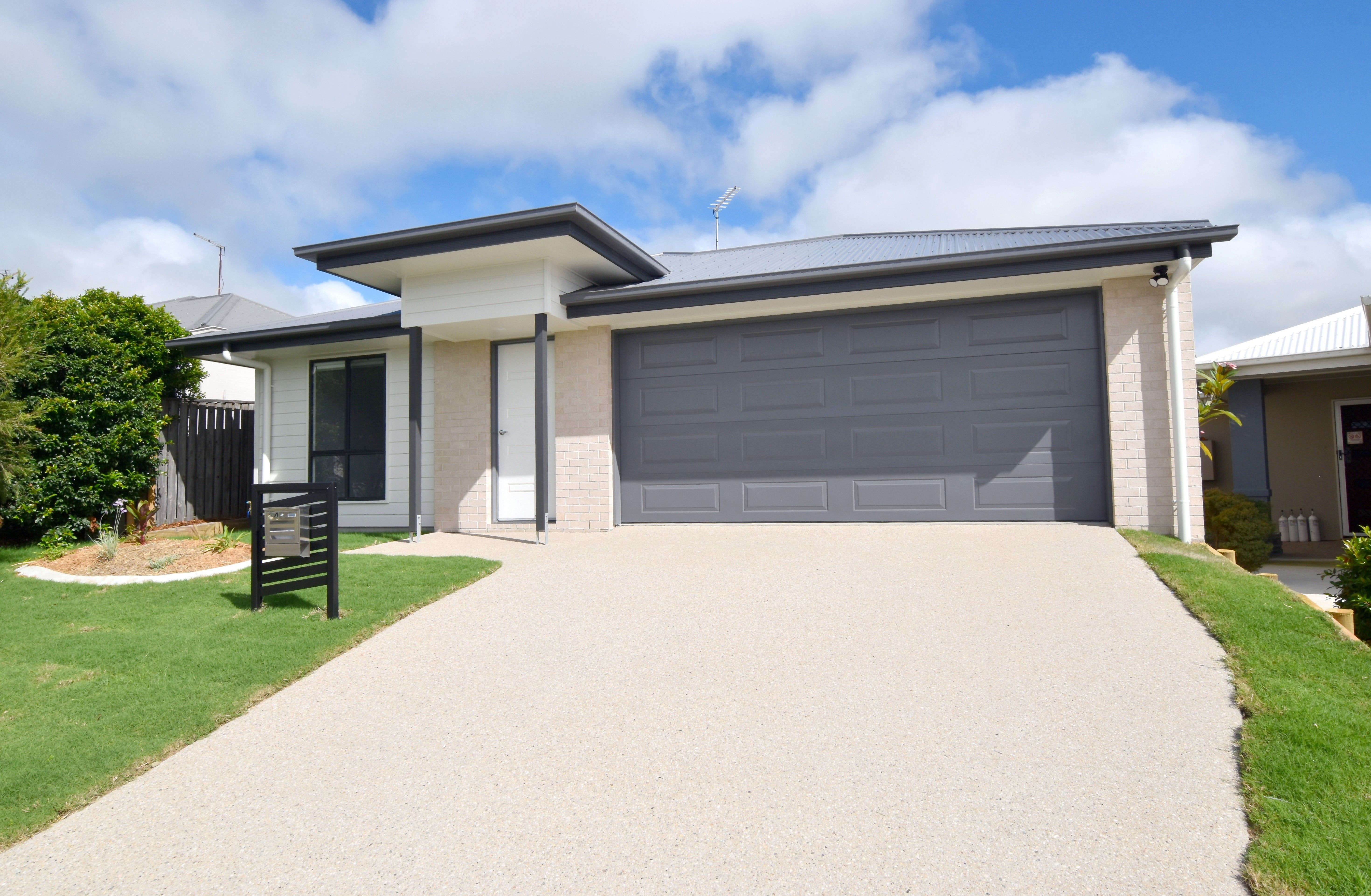 44 Harmony Drive, Clinton, QLD 4680