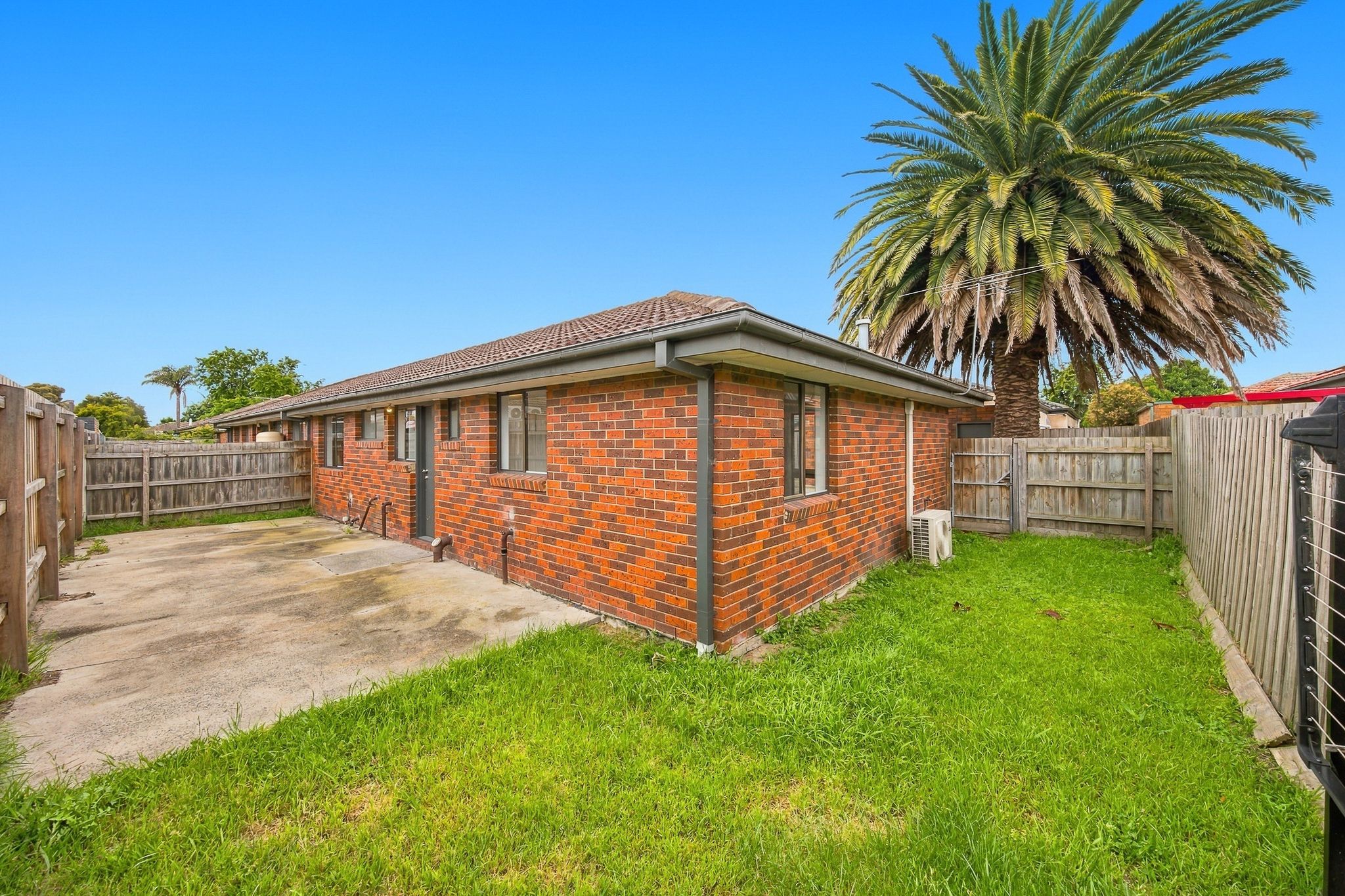 3/4 Fairfield Street — photo 9 of 10