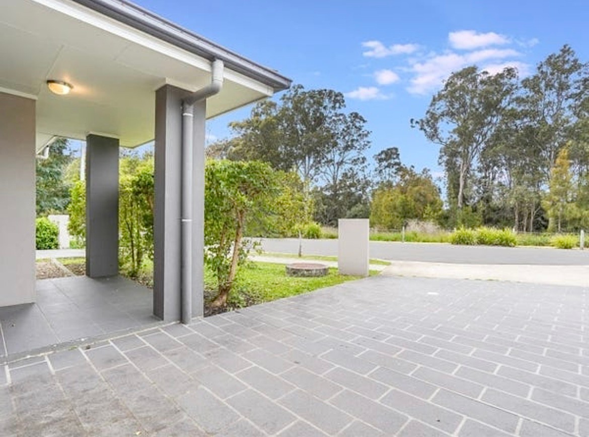 21b Perkins Drive, Oran Park, NSW 2570