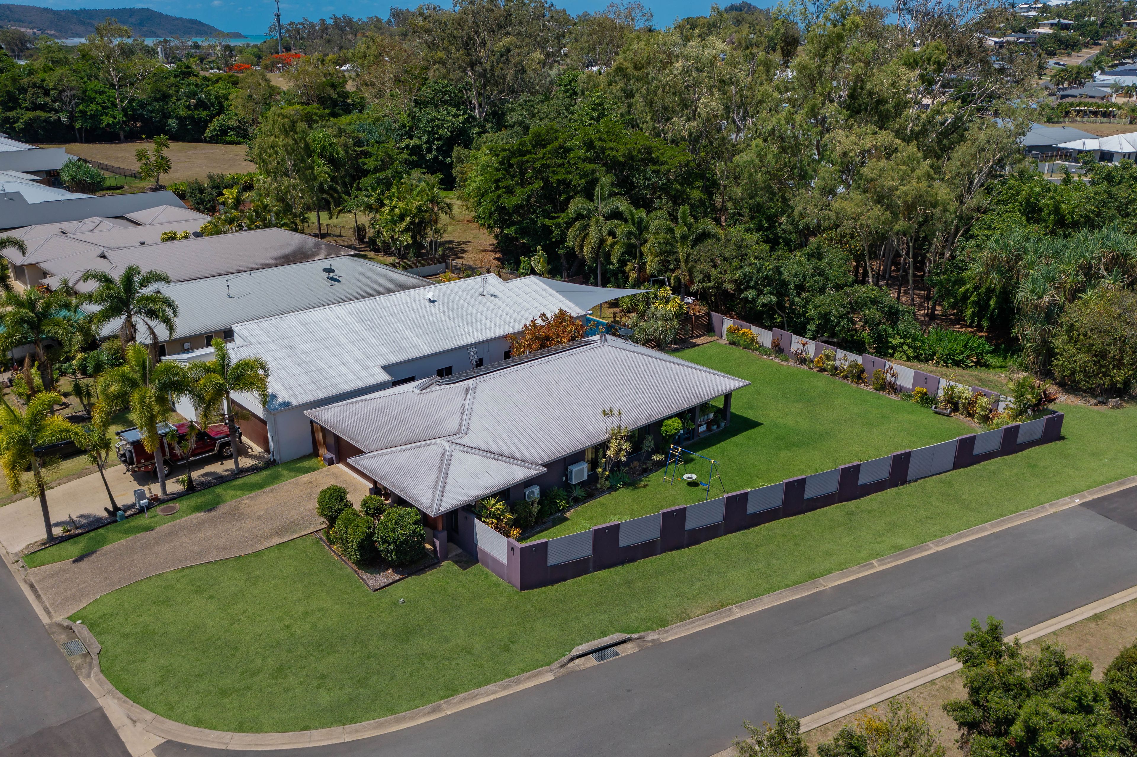 6 Waite Creek Court, Cannonvale QLD 4802