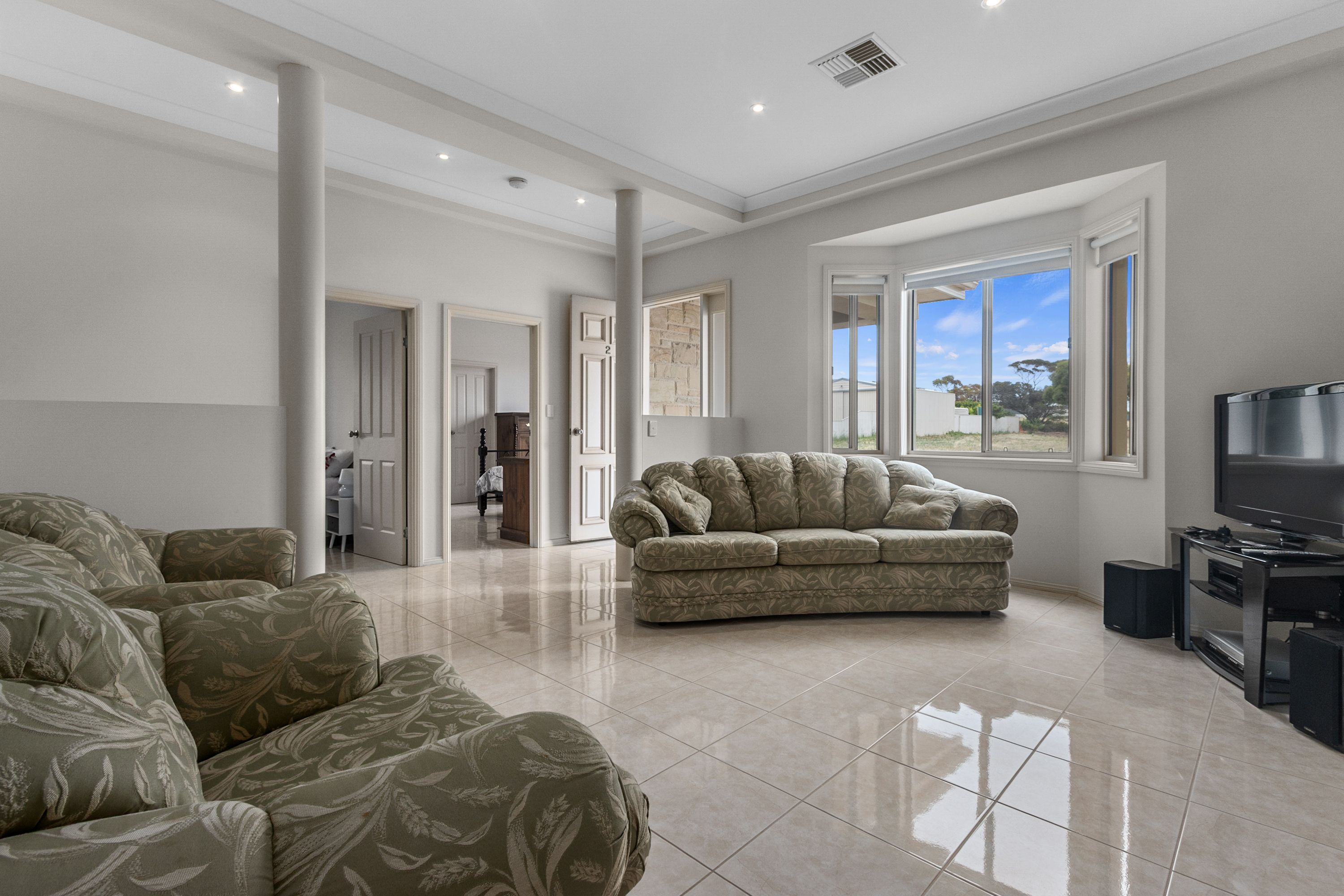 2 Hosking Place — photo 6 of 30