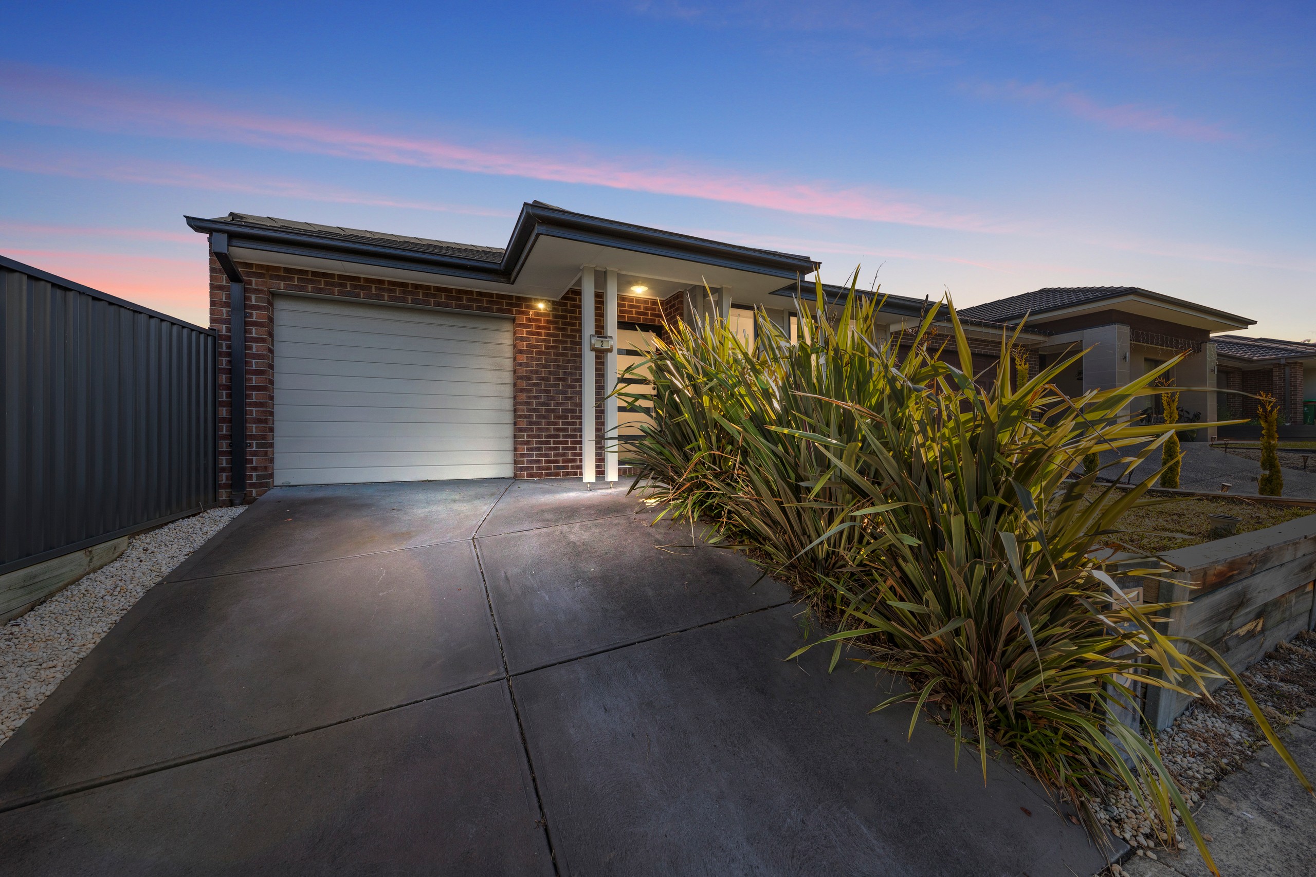 2 Ogilvie Court, Cranbourne East, VIC 3977