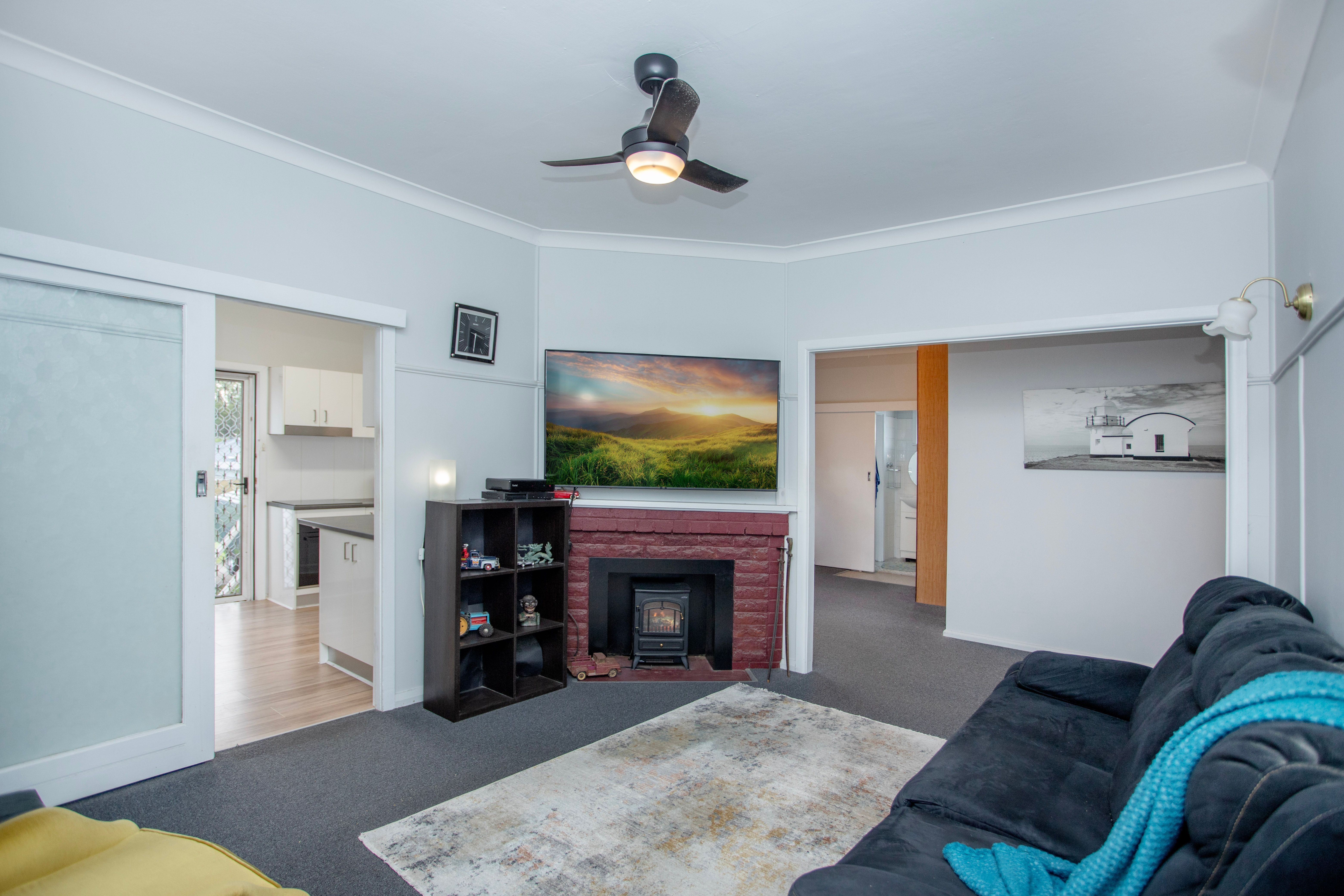 84 Main Street — photo from Ray White Manning Valley