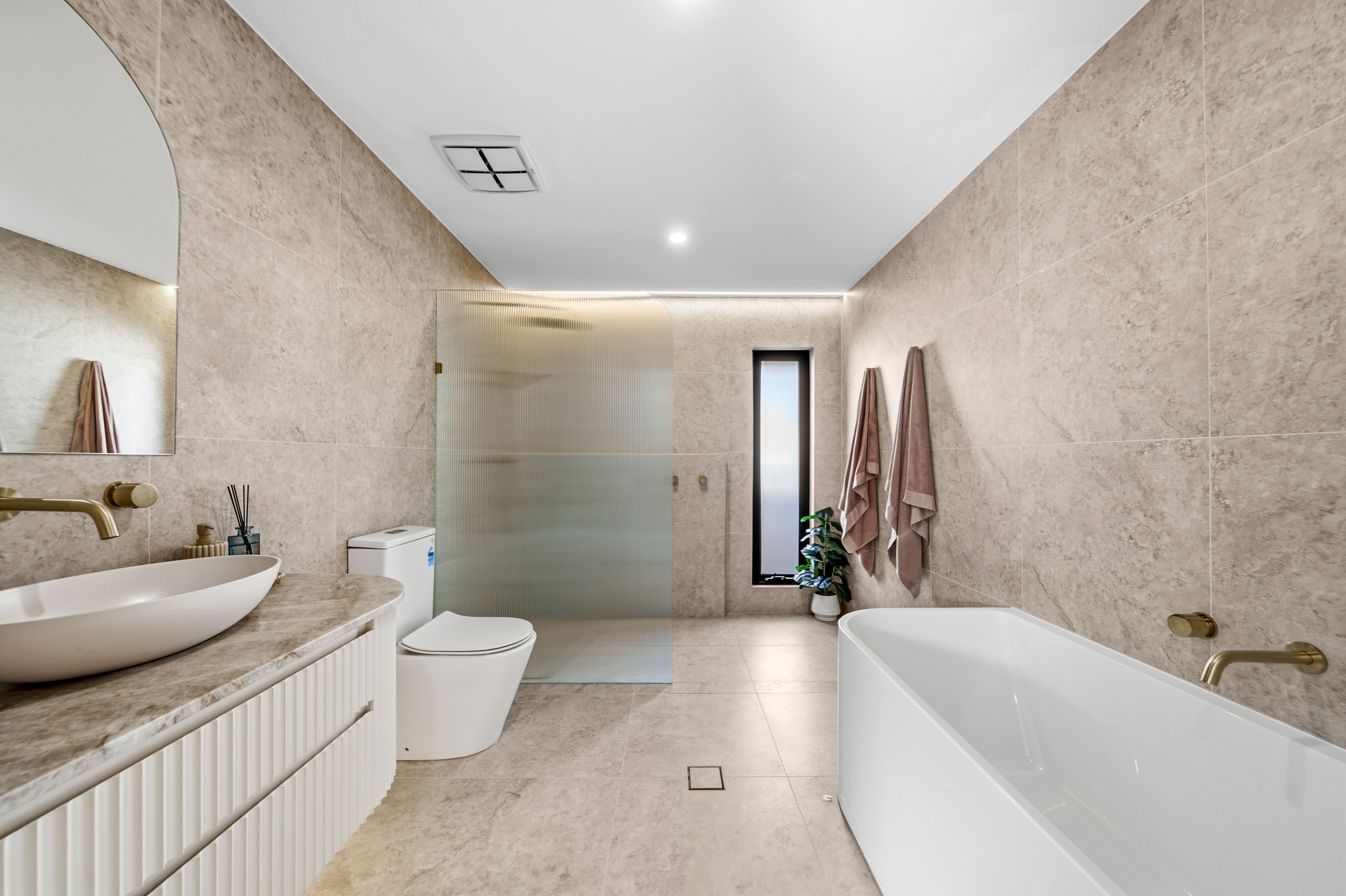 18 Medika Street — photo 11 of 22