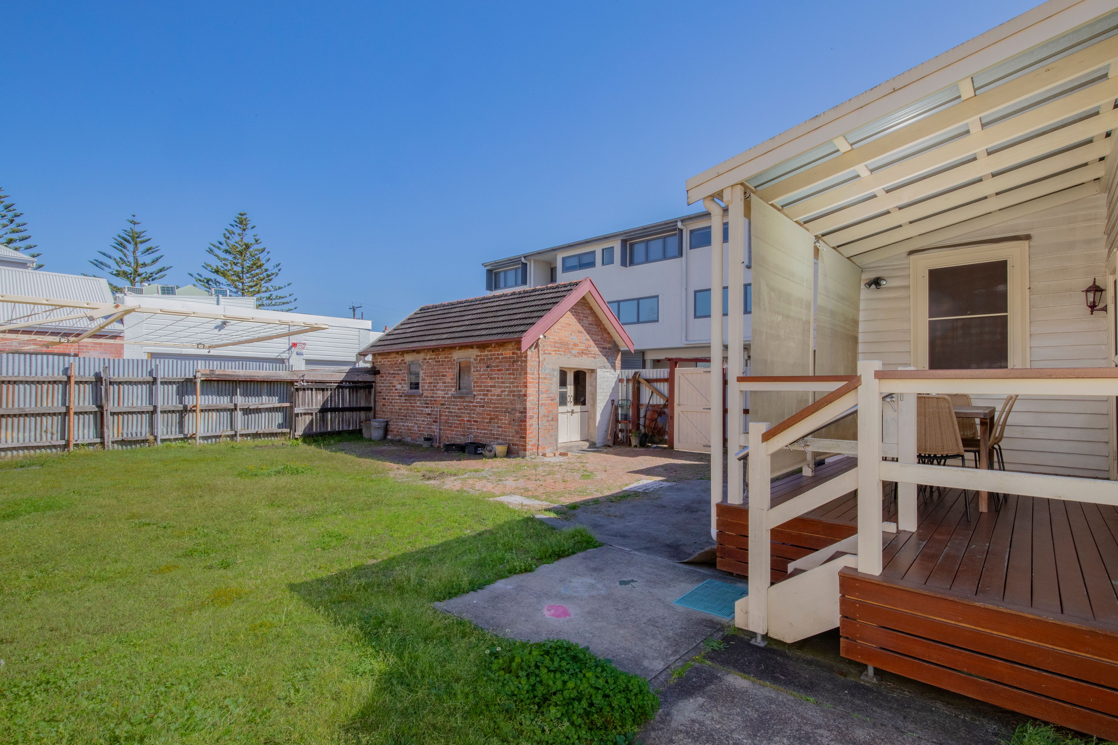 2-4 Ada Street — photo 18 of 26