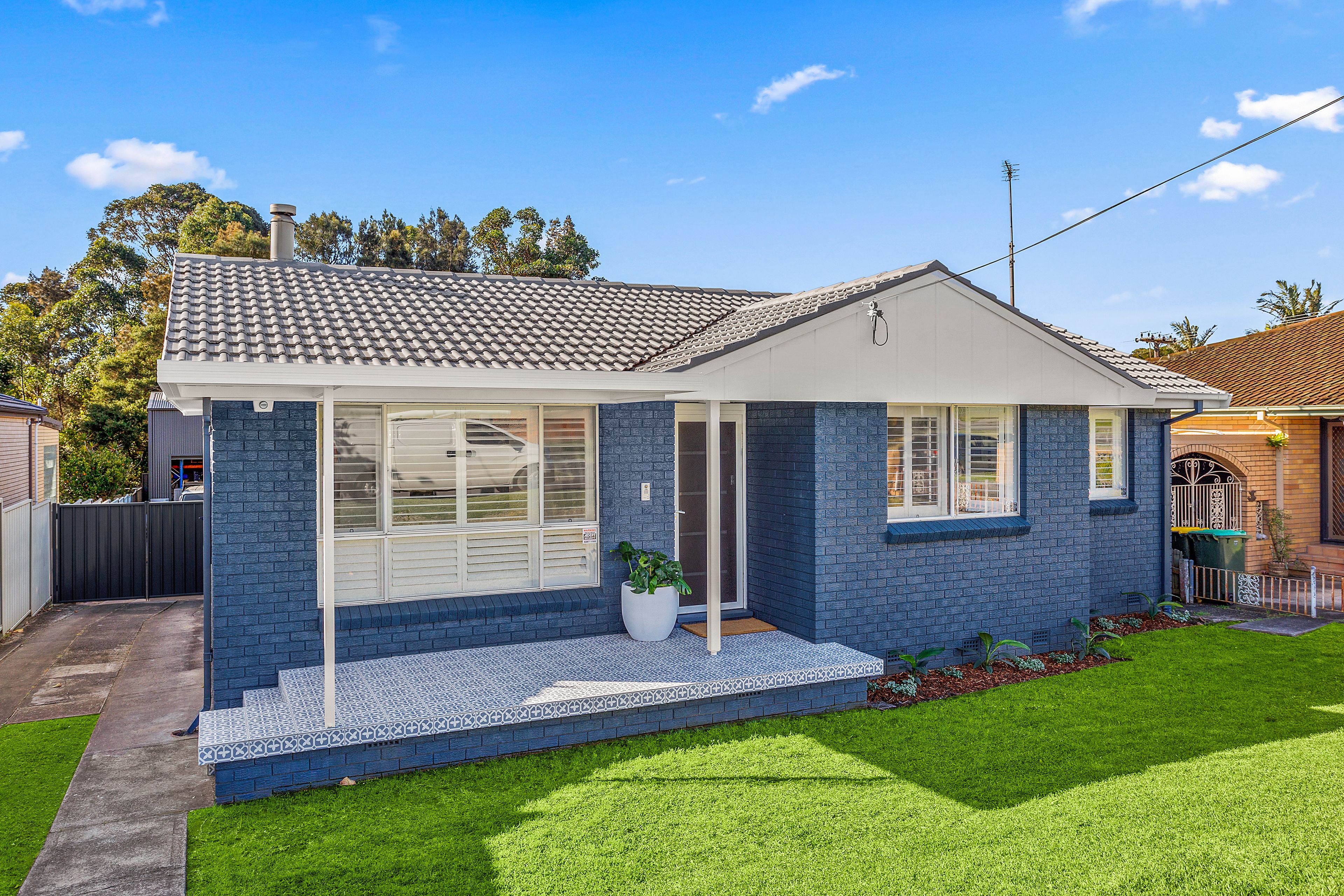 107 Devonshire Crescent, Oak Flats NSW 2529