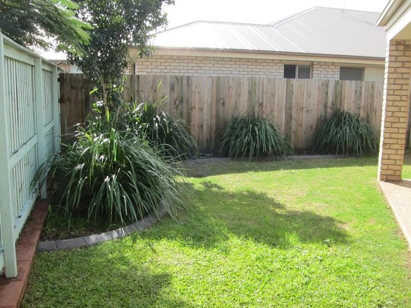 2/18 Kimbolton Drive, Redland Bay, QLD 4165