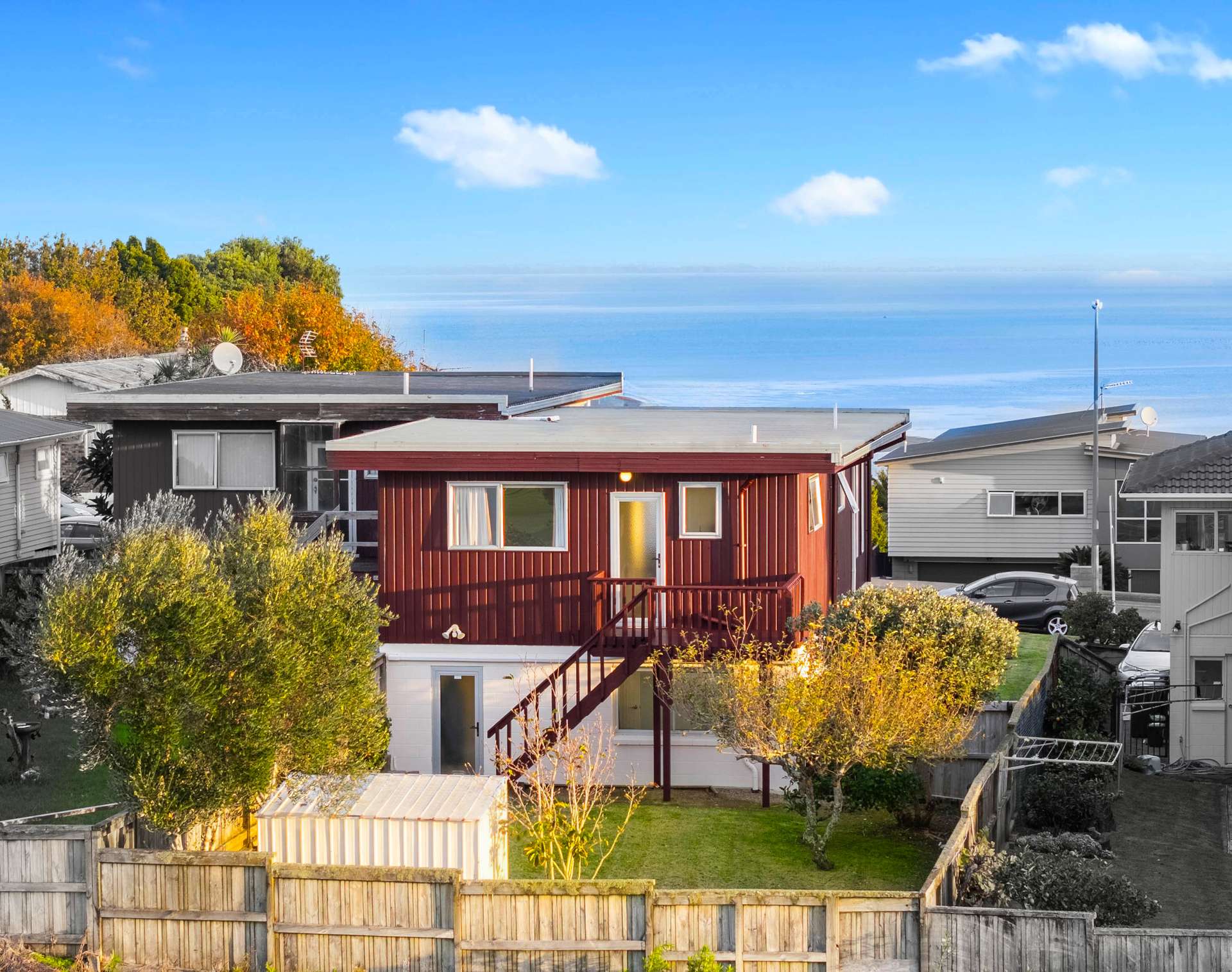 2/98 Halsey Drive photo 2