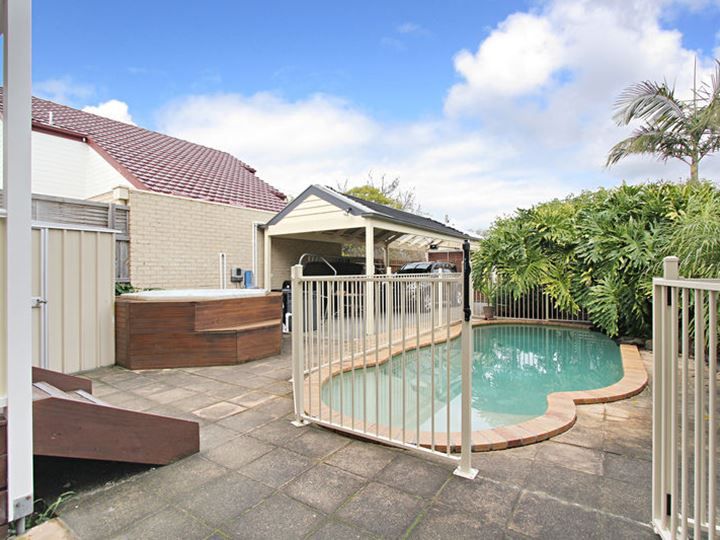 122 Kangaroo Road, Hughesdale, VIC 3166