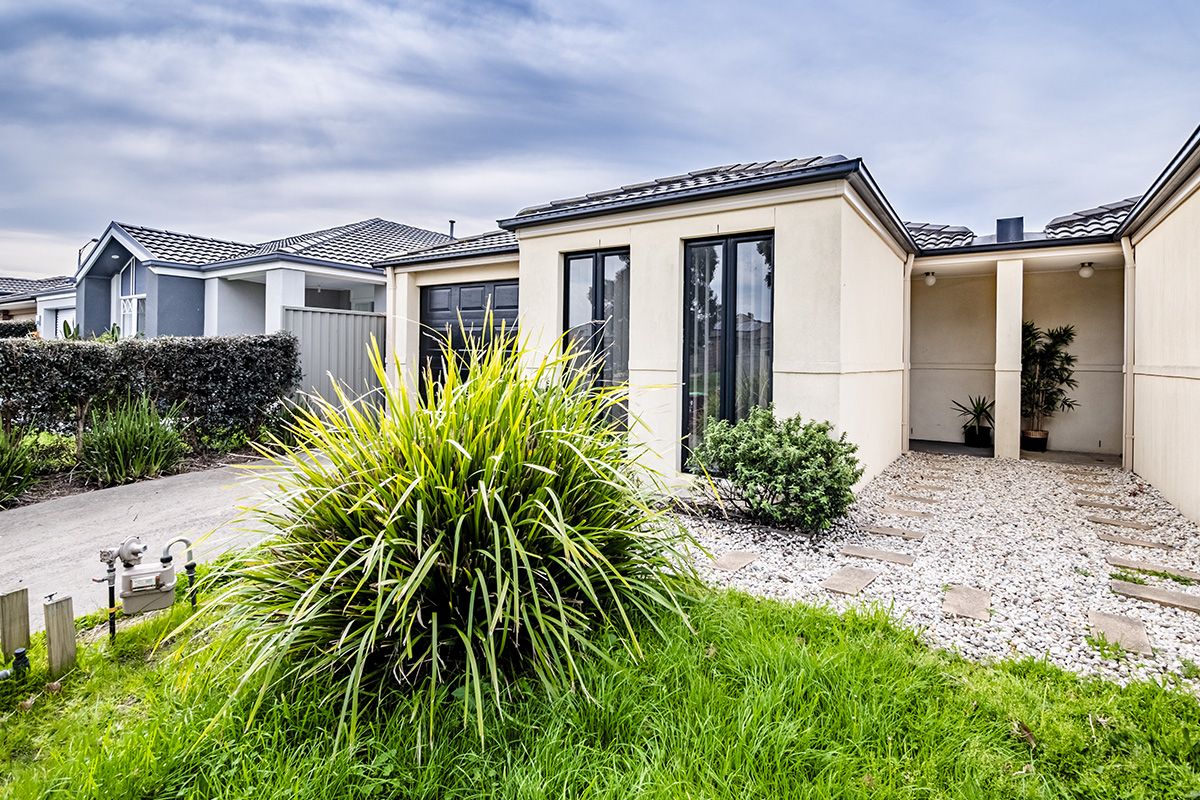 1/6 Saltram Court, Cranbourne East, VIC 3977