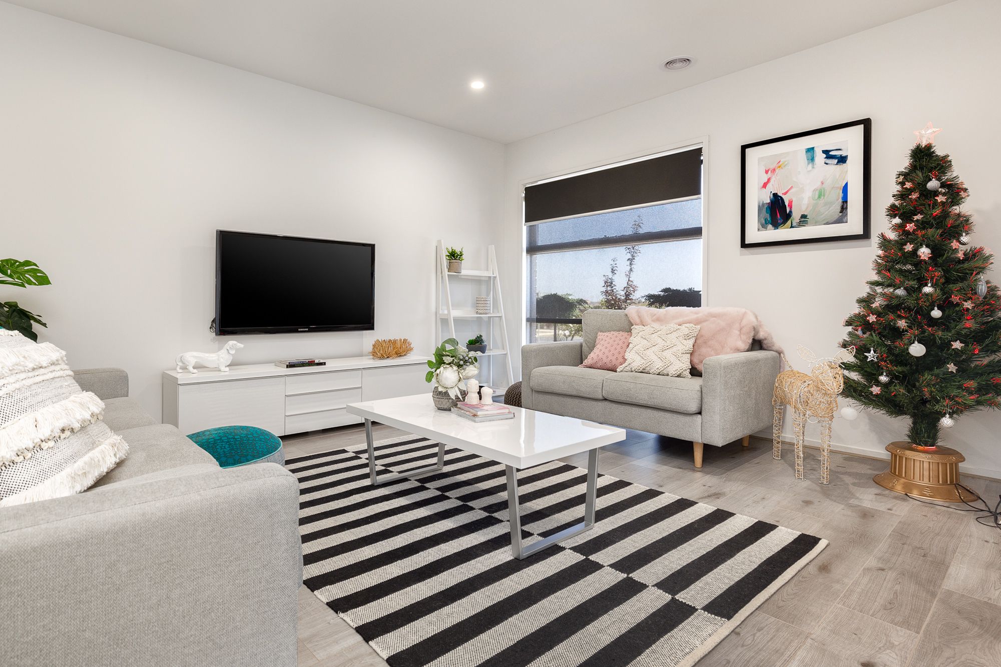266 Heather Grove, Clyde North, VIC 3978