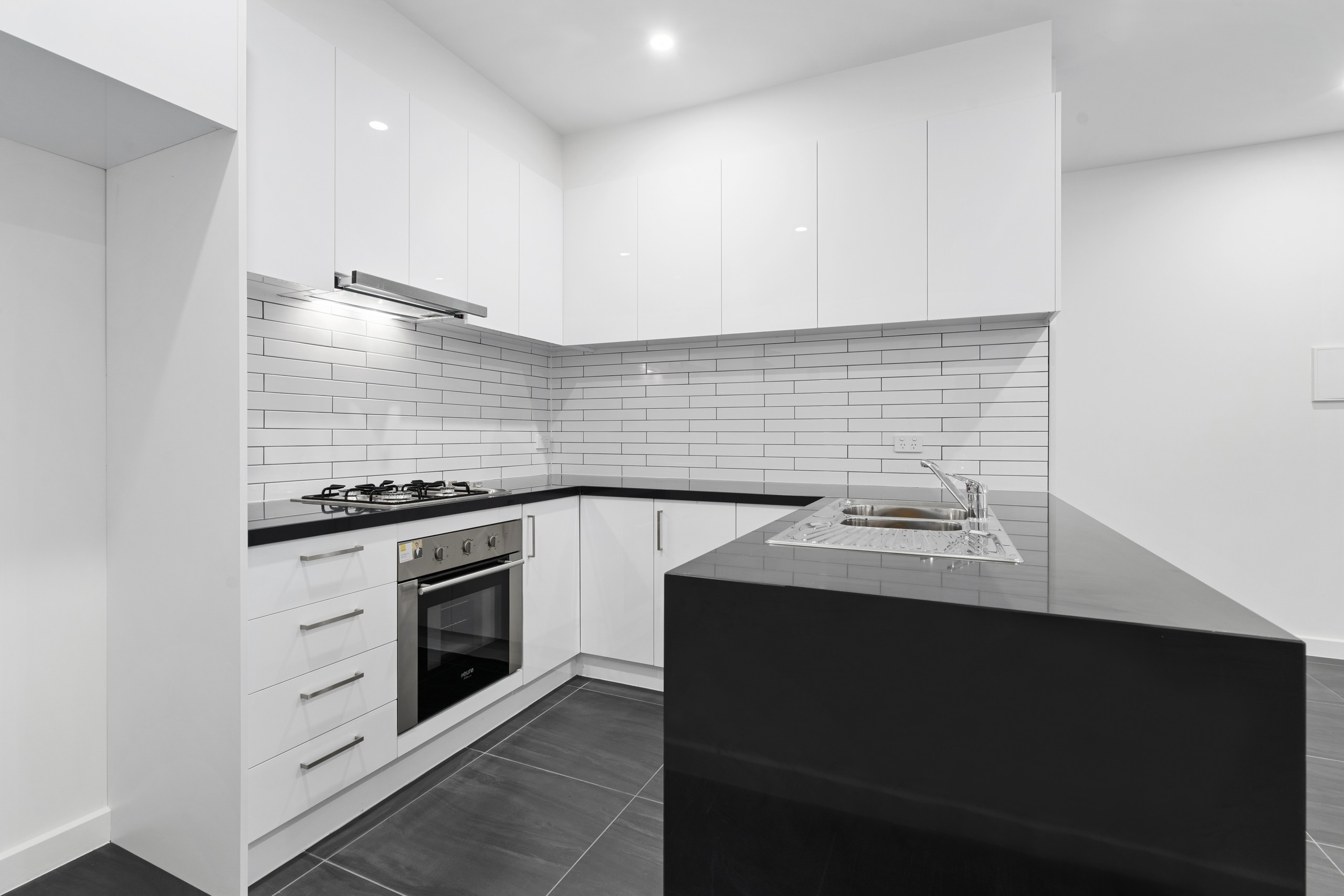 13 Memorial Avenue, Epping, VIC 3076