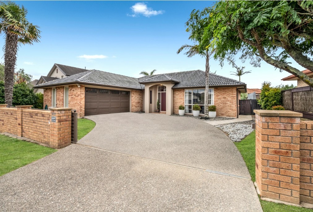 243 Kilkenny Drive, Dannemora, Manukau City