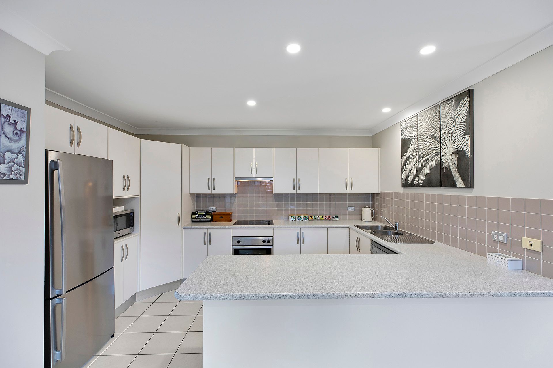 44A Sabrina Avenue — photo 5 of 19
