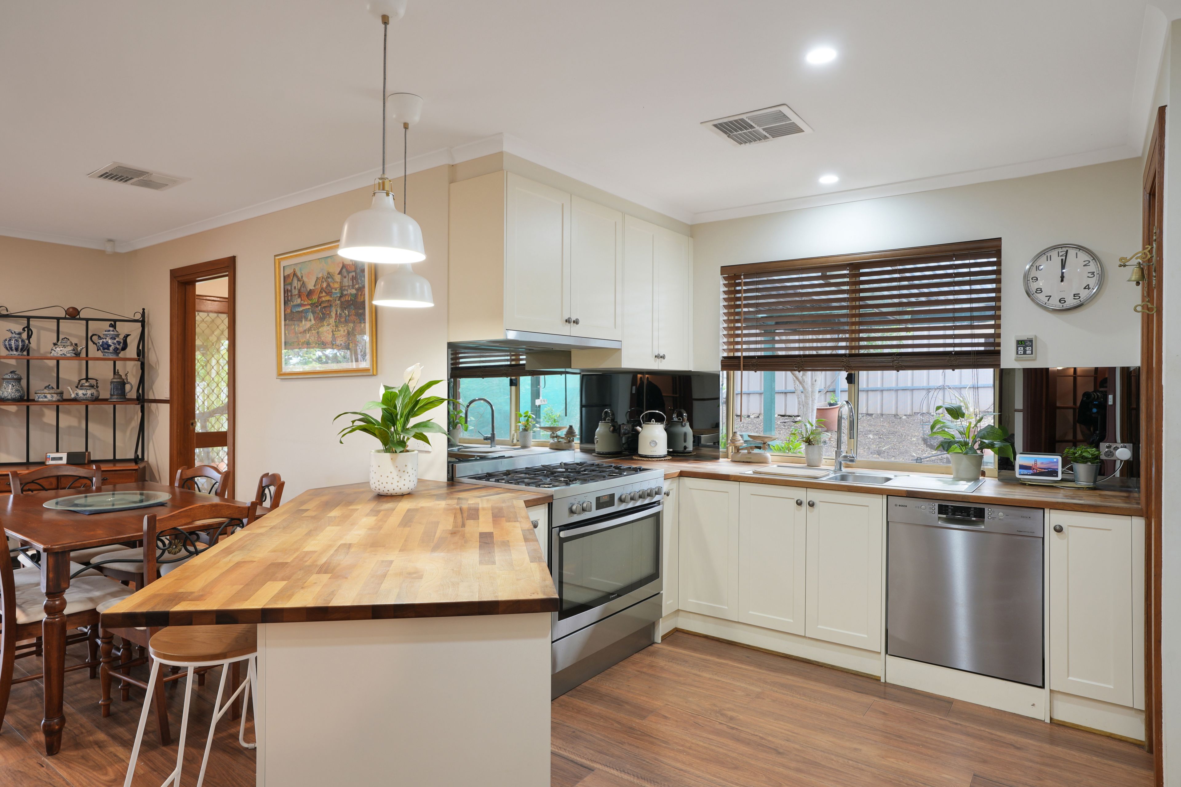 12 Forrest Court — photo 10 of 29