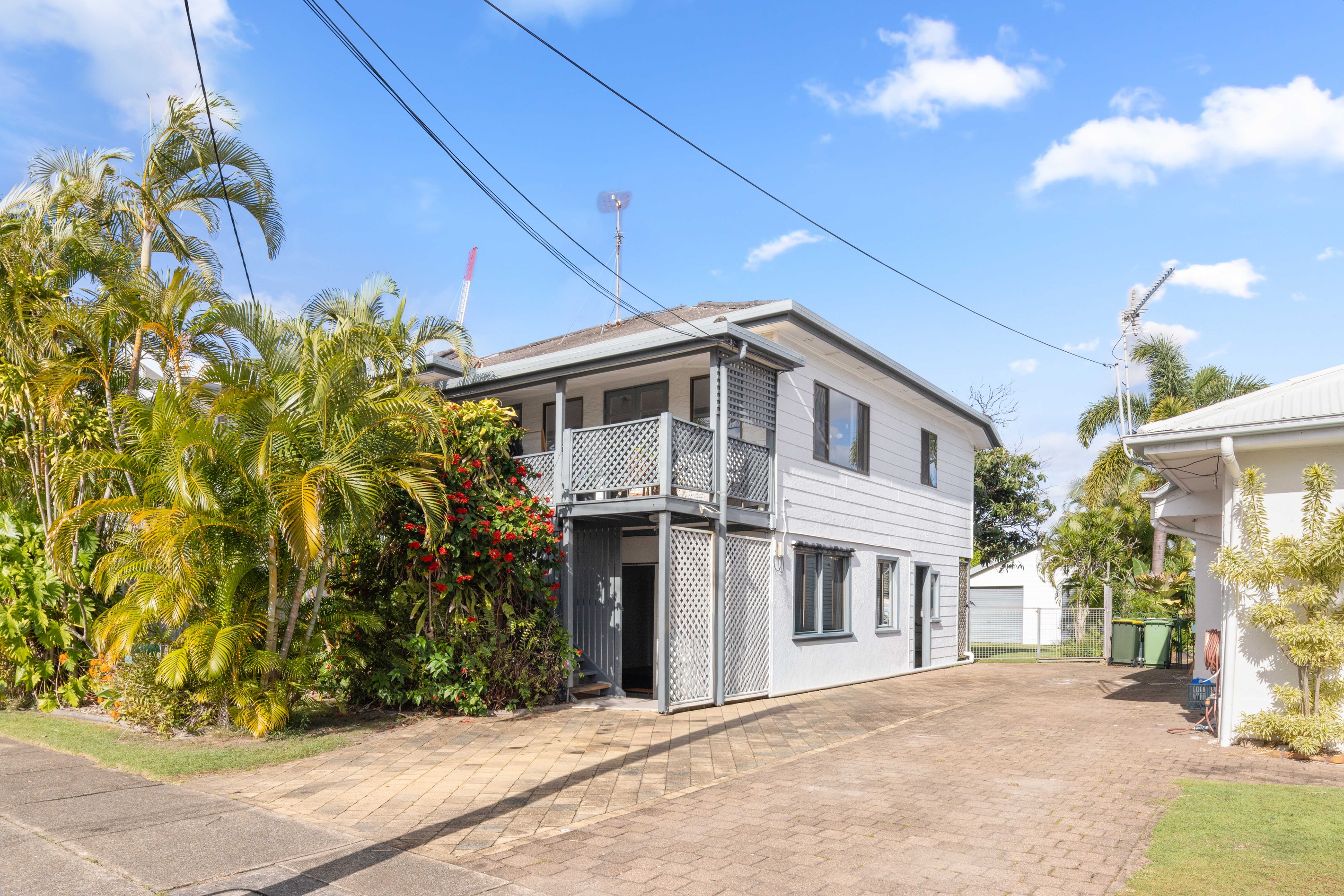 8 Cedar Court, Burleigh Heads, QLD 4220