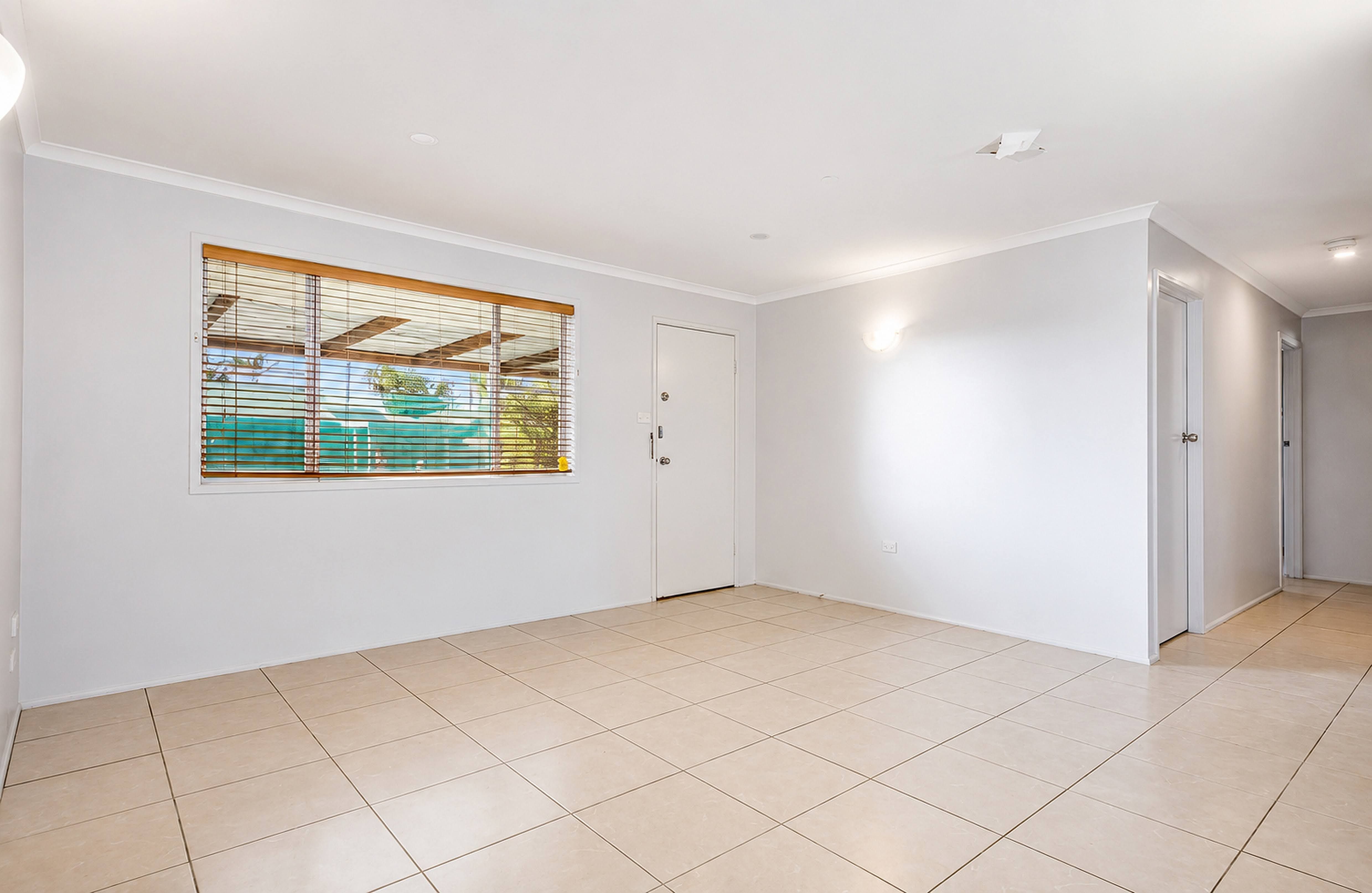 18 Werona Street — photo 6 of 14