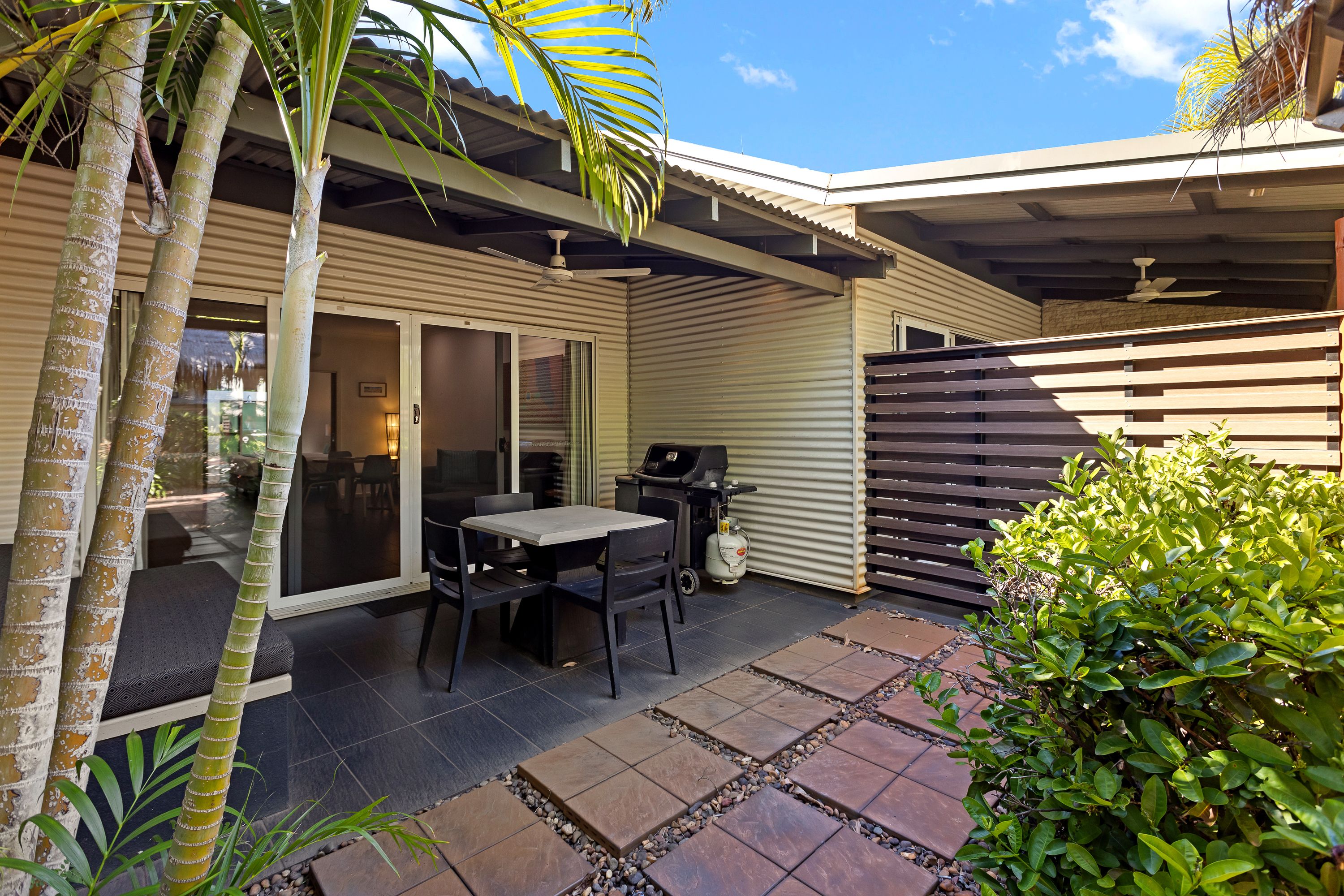 28/25 Millington Road — photo 18 of 27