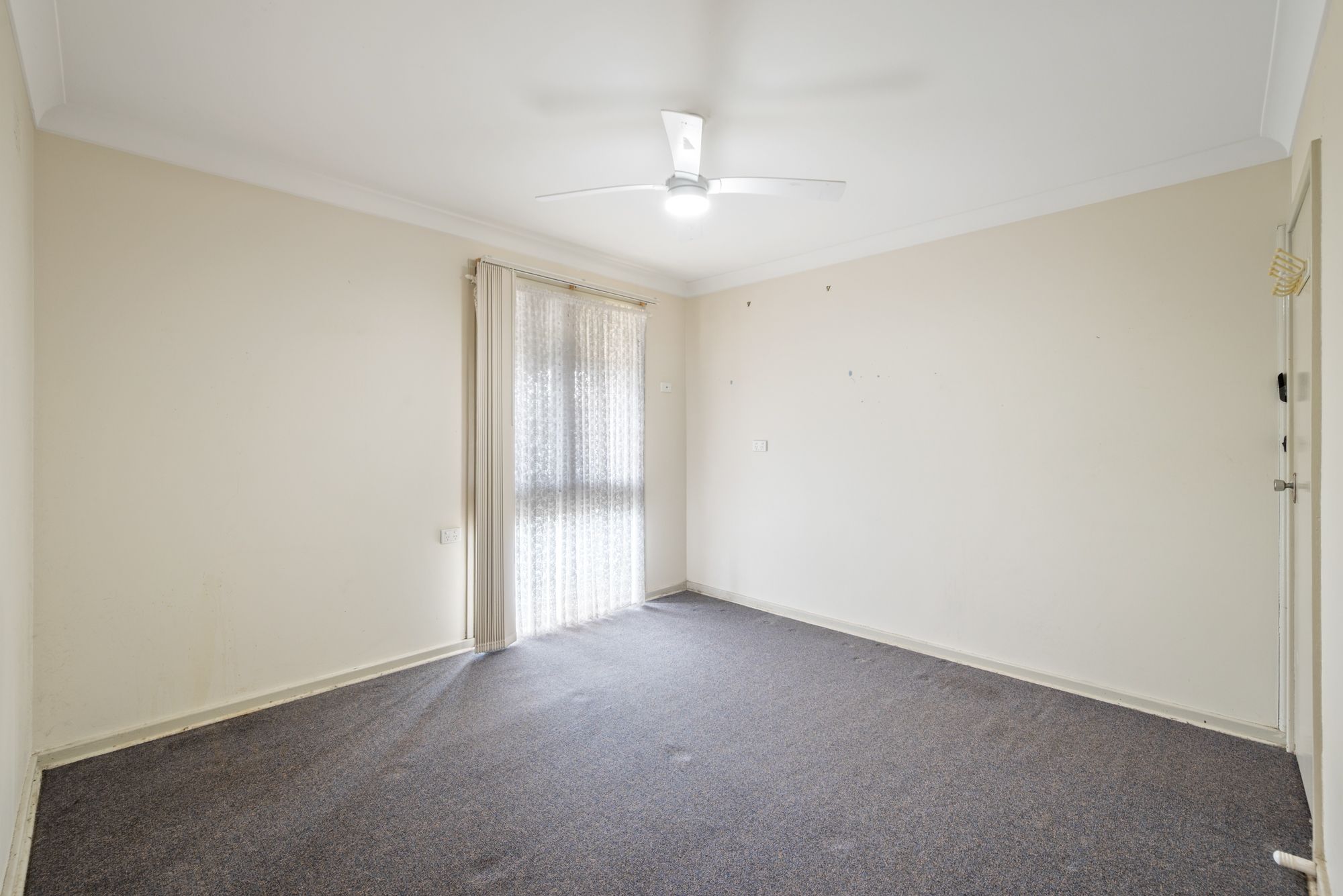 30 Docharty Street — photo 7 of 10