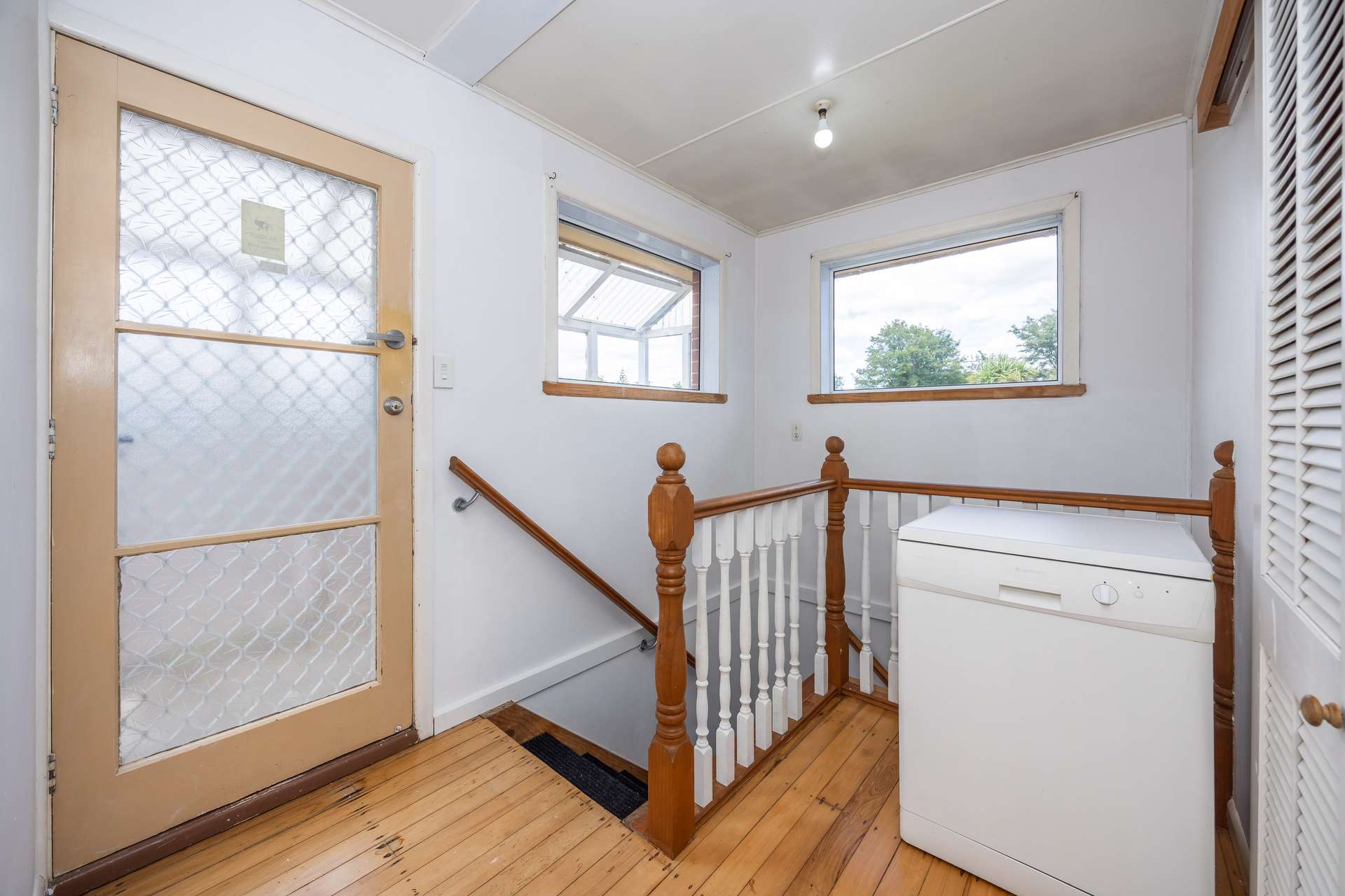 31 Mitcham Avenue photo 34