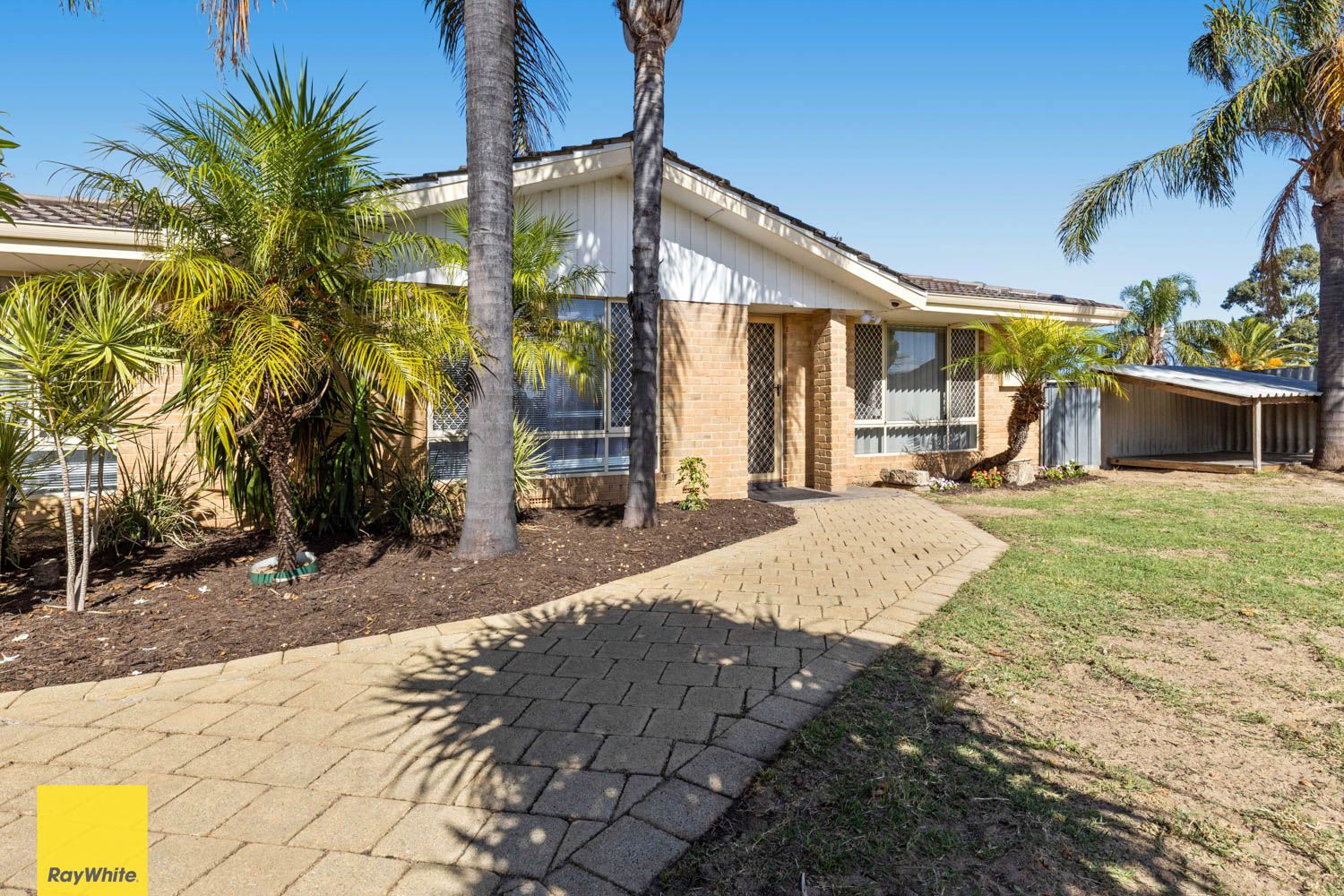 42 Hadleigh Way, Girrawheen, WA 6064