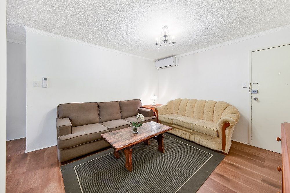 2/98 Dumaresq Street, Campbelltown, NSW 2560