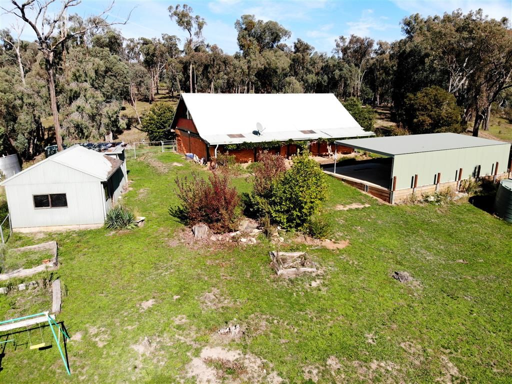 2899 Yaven Creek Road, Adelong, NSW 2729