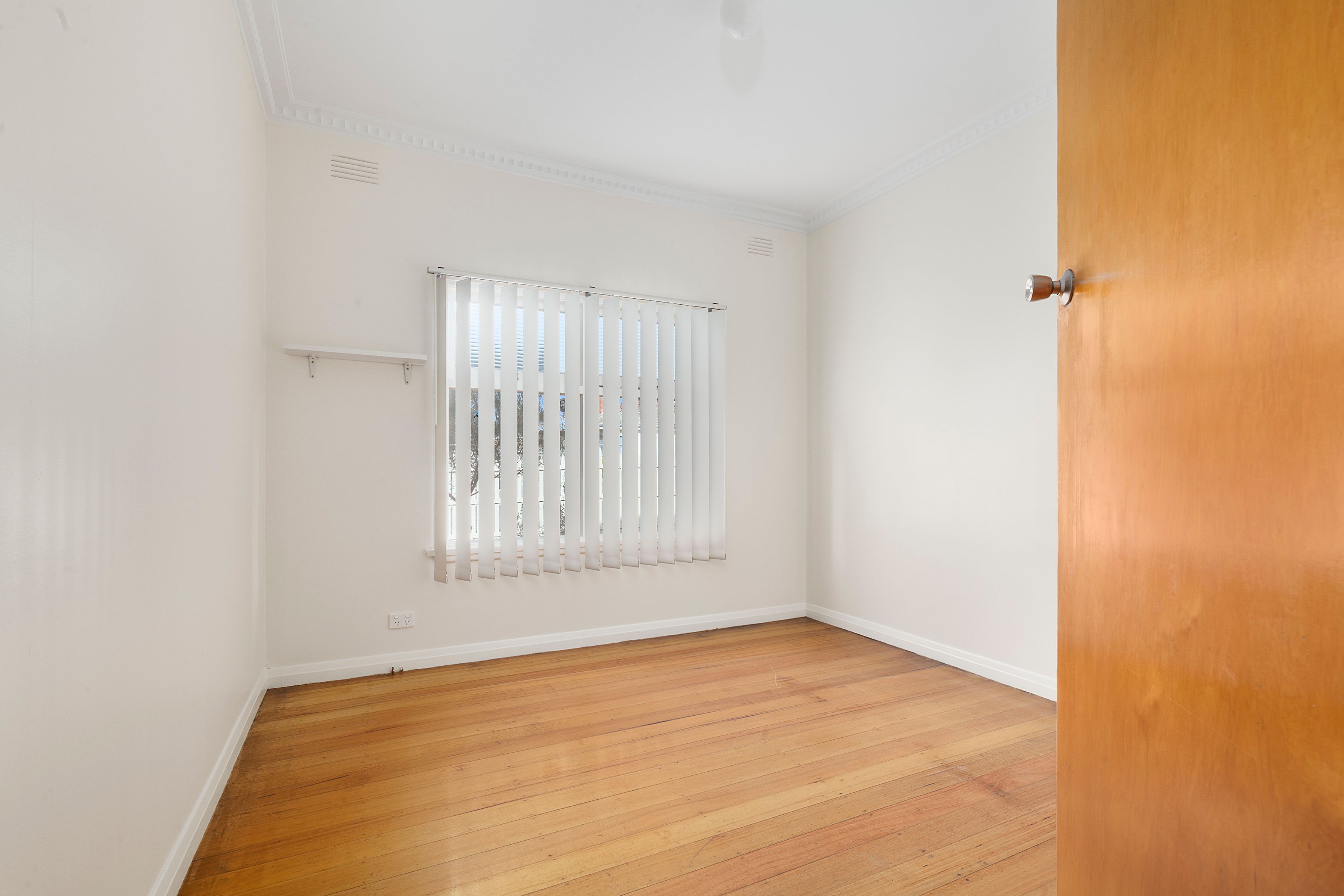 8 Fisher Street — photo 6 of 11