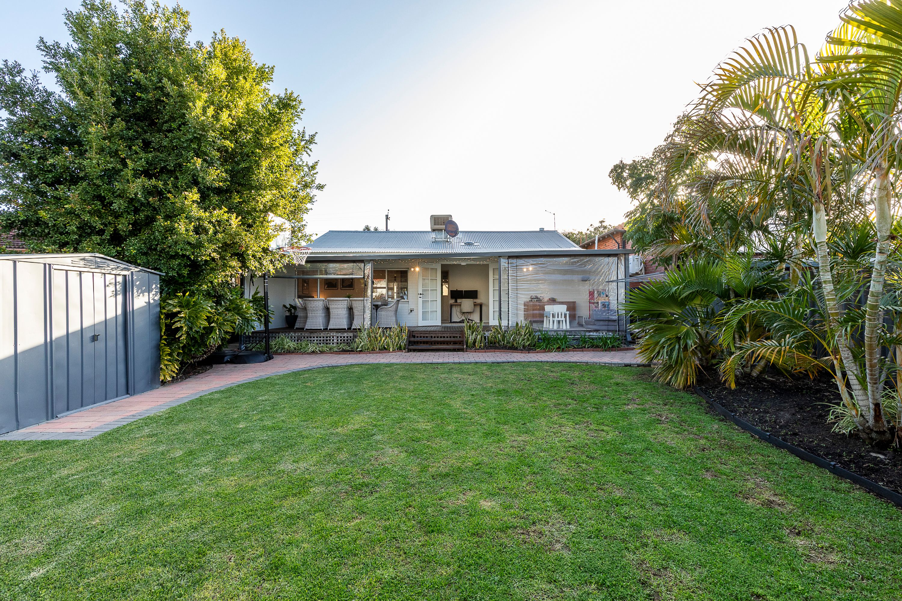 84 Shakespeare Street — photo 22 of 23