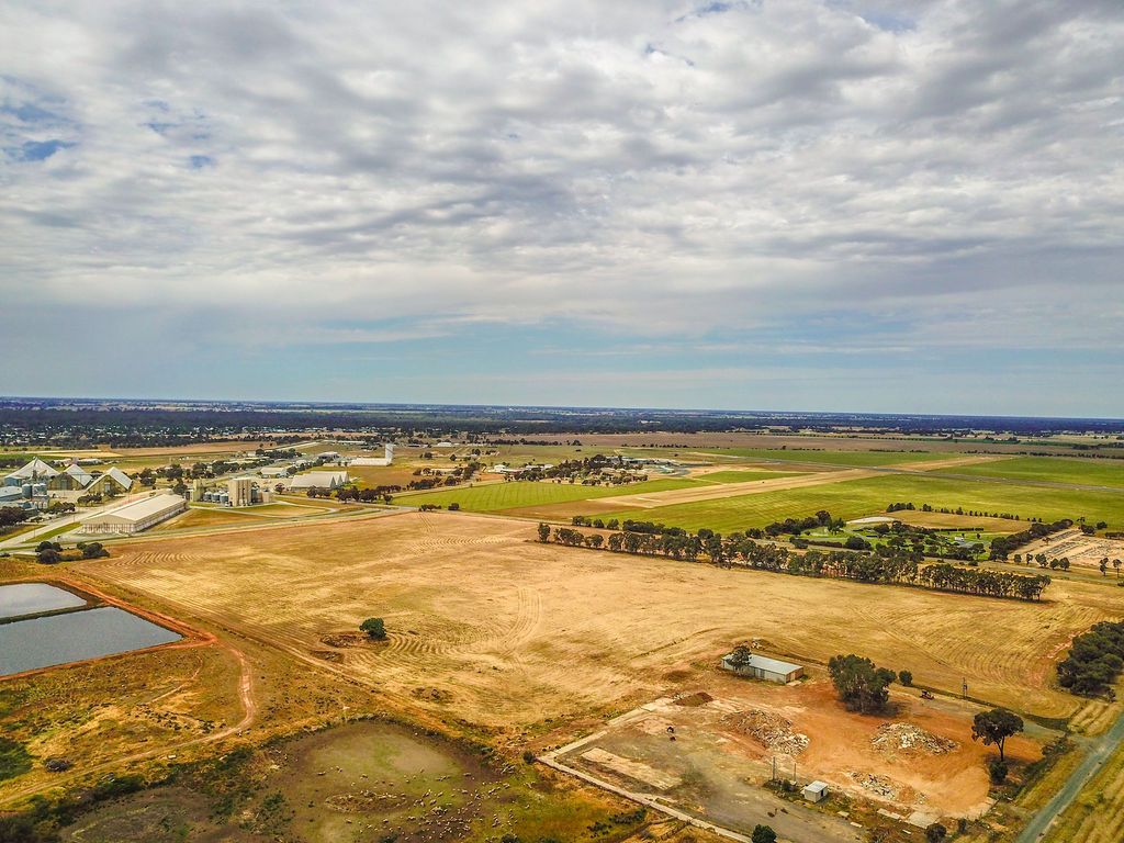 417 Cemetery Road, Deniliquin, NSW 2710