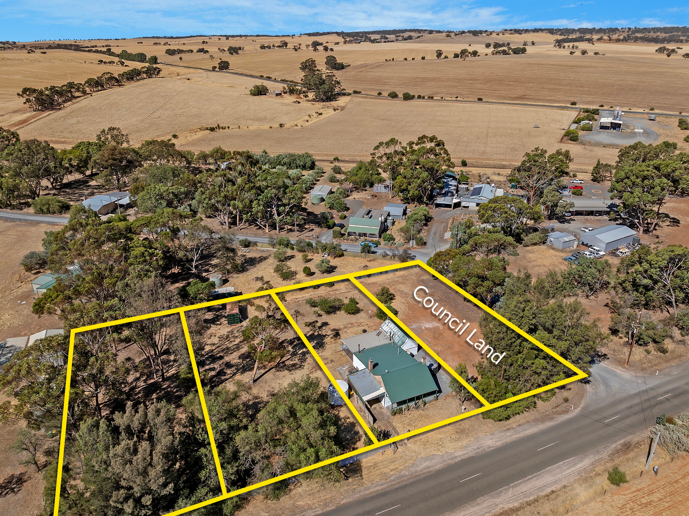 54 Min Man Road, Manoora, SA 5414