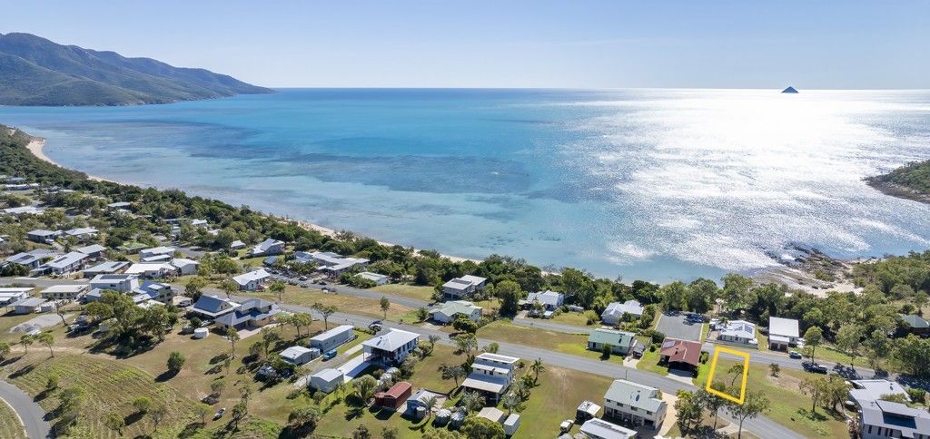 7 Gloucester Avenue, Hideaway Bay, QLD 4800