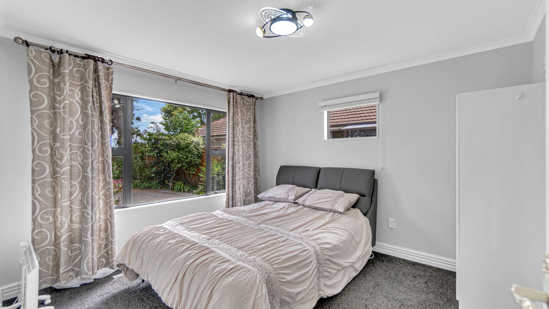 172 Avonhead Road photo 5