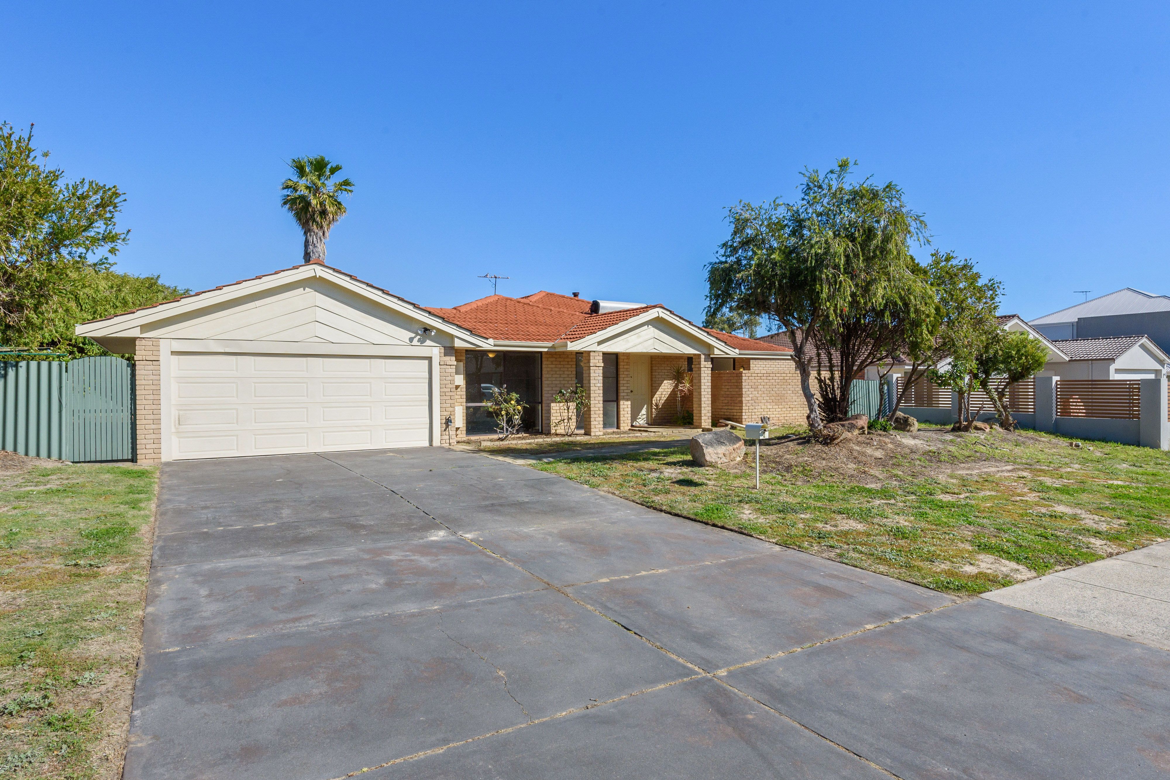 2 Chandler Road, Sorrento, WA 6020