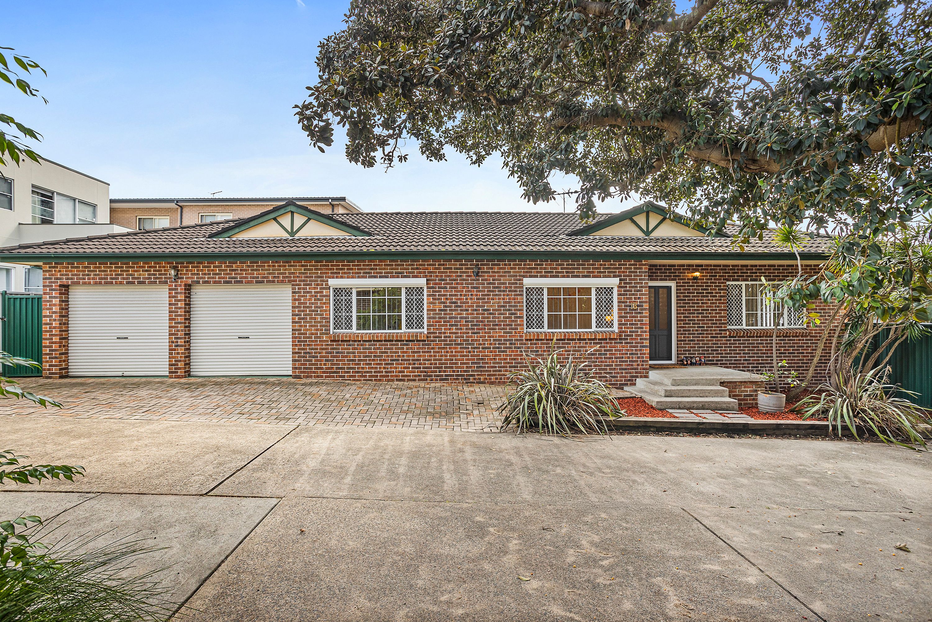 1b Isaac Street, Peakhurst NSW 2210