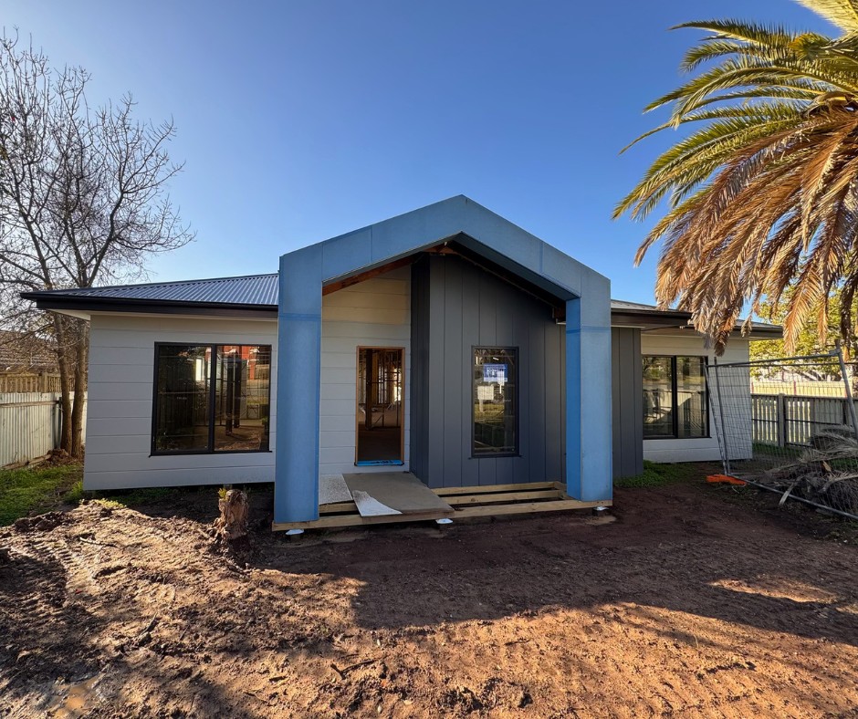 1 & 2/10 Phillips Street, Rushworth, VIC 3612