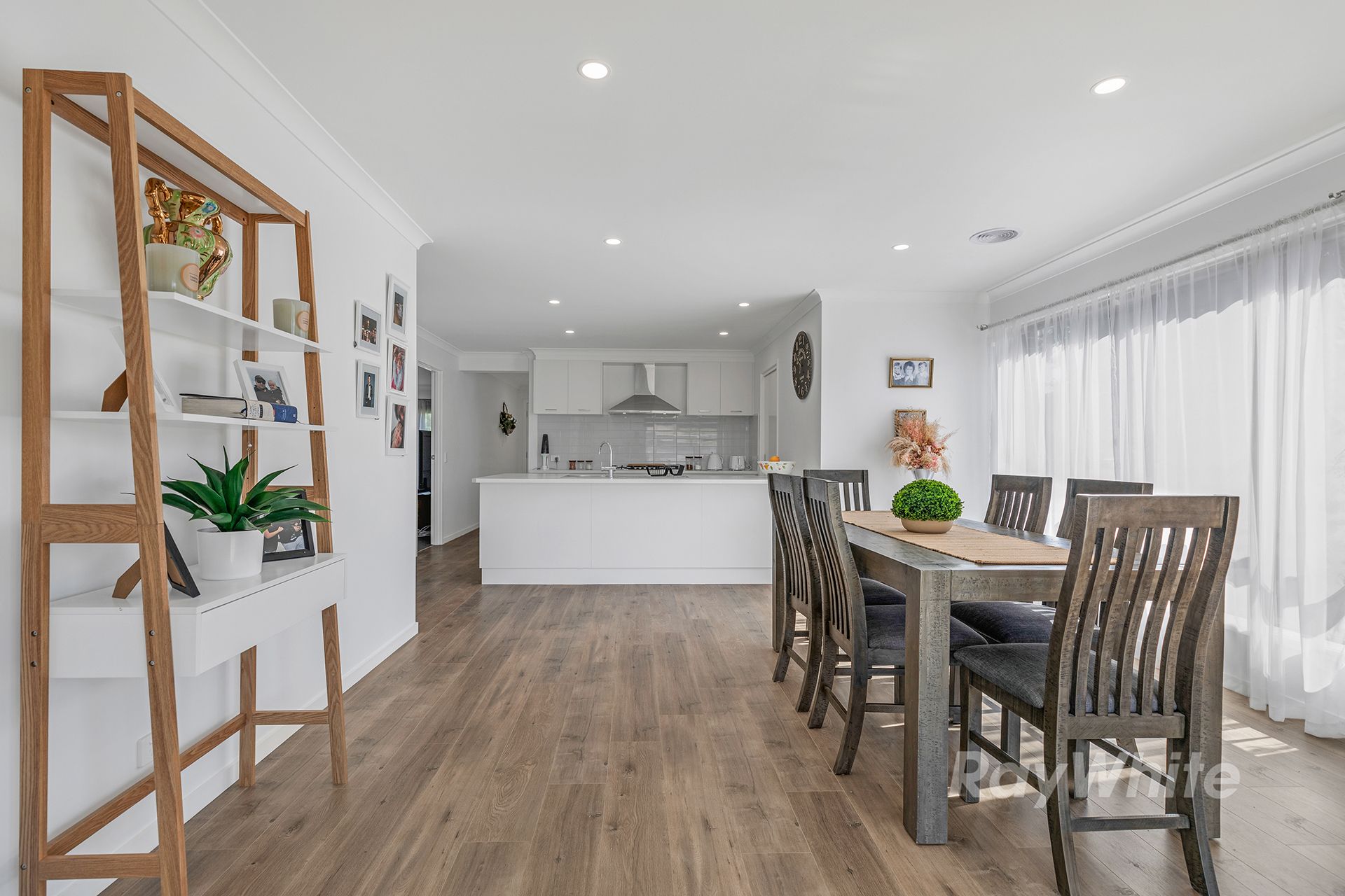 13 Singer Road — photo 5 of 17