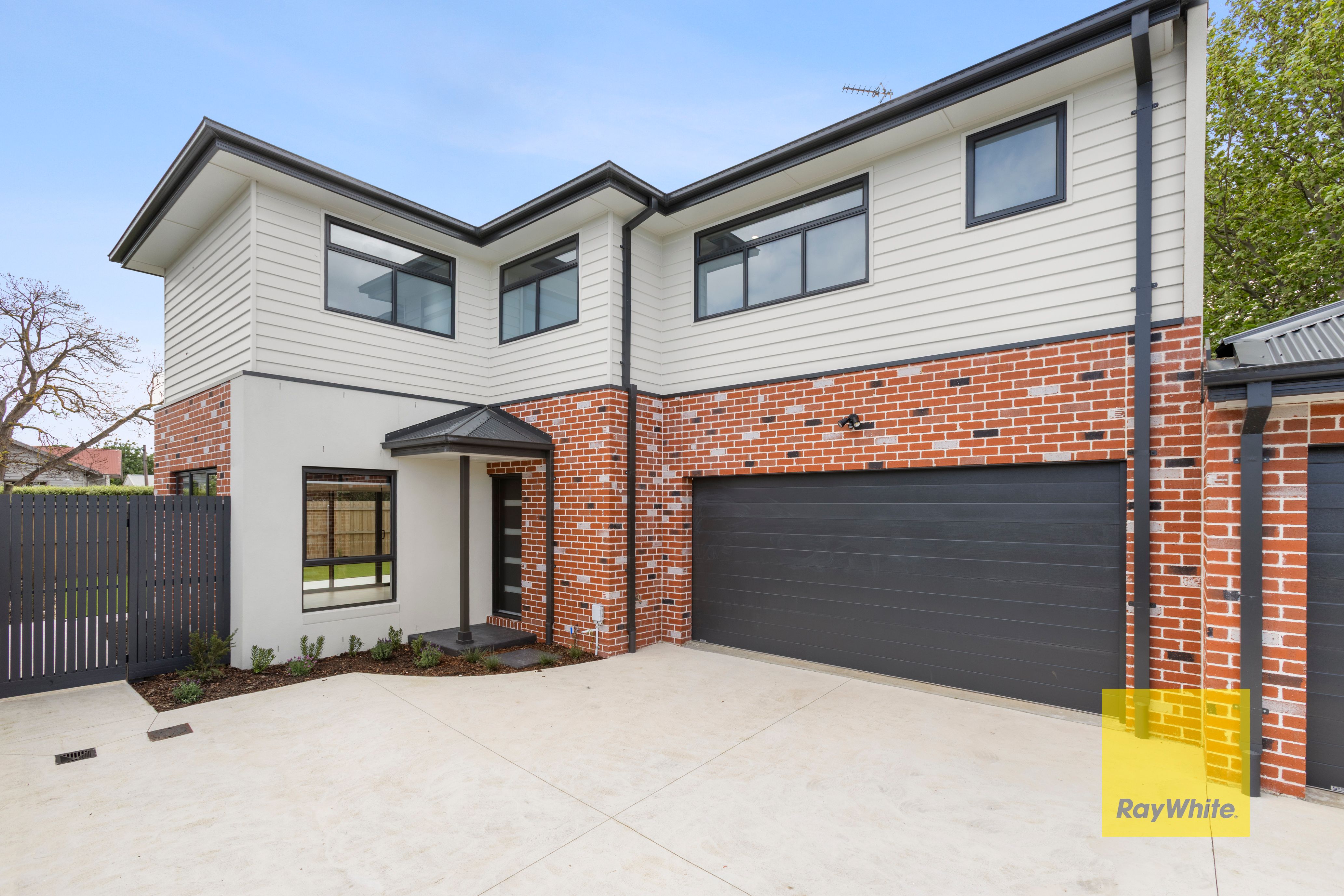 1-3/2 Lomond Terrace, East Geelong, VIC 3219