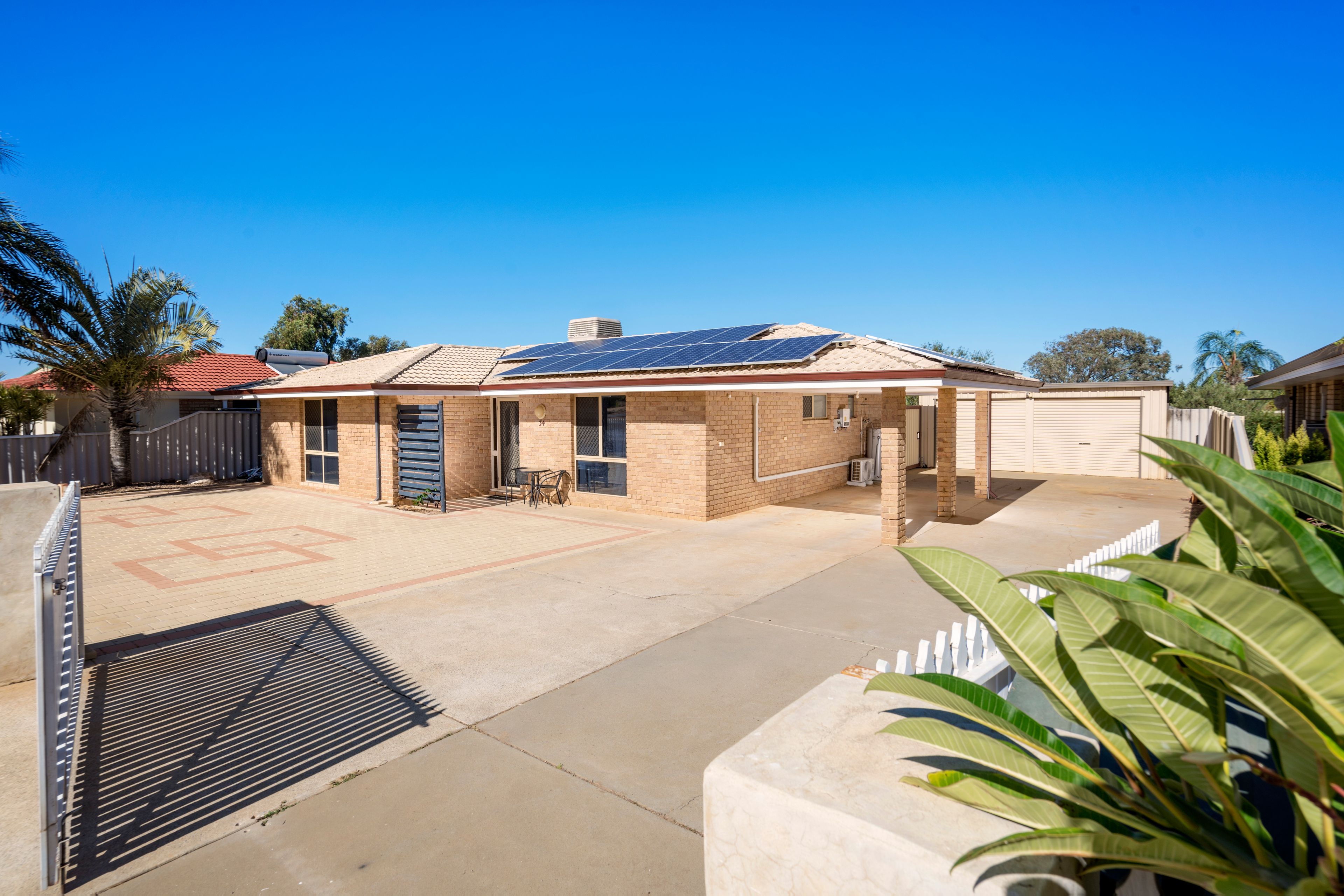 34 Pinyali Way, Waggrakine, WA 6530