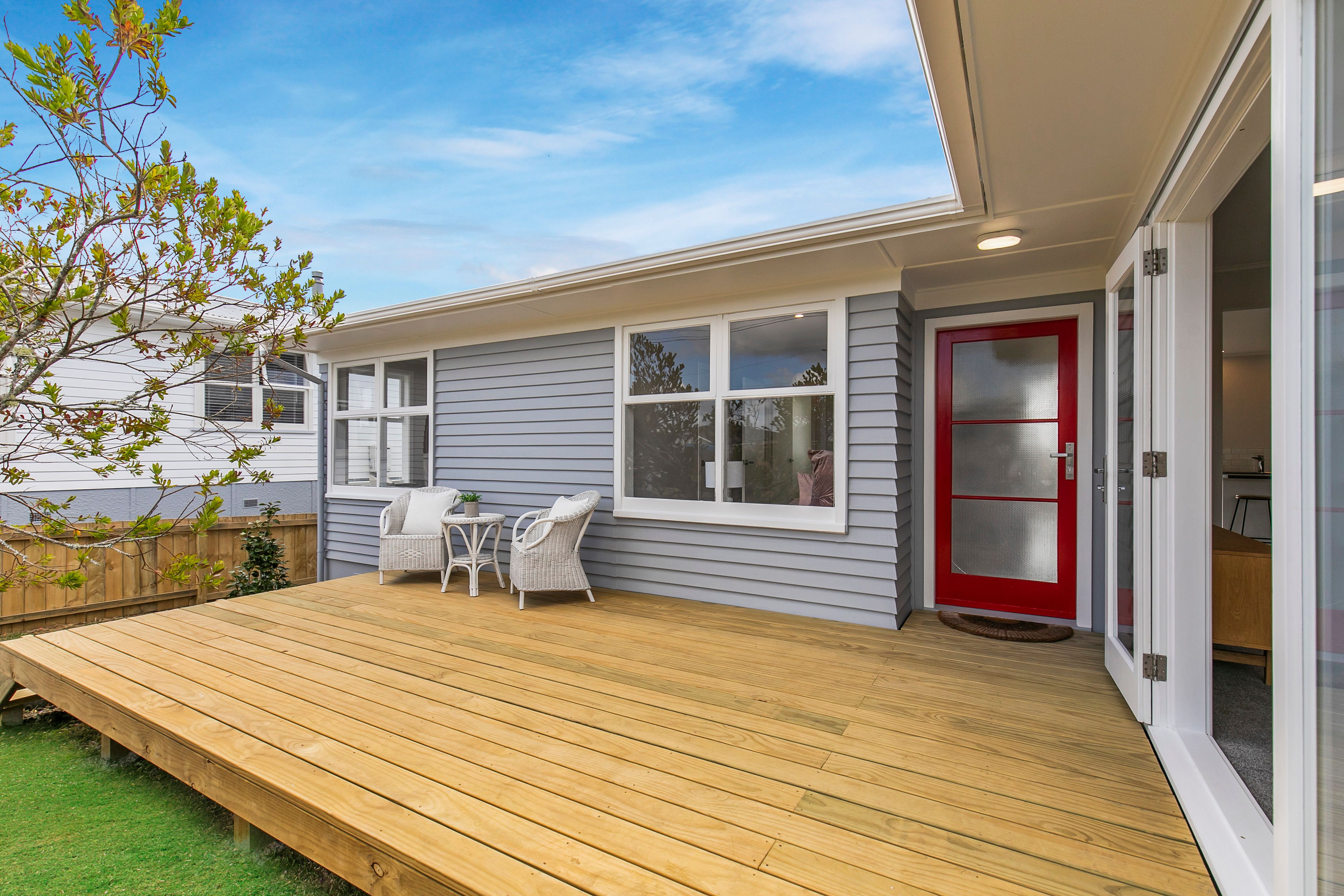 21 Tramway Road, Beach Haven, North Shore City