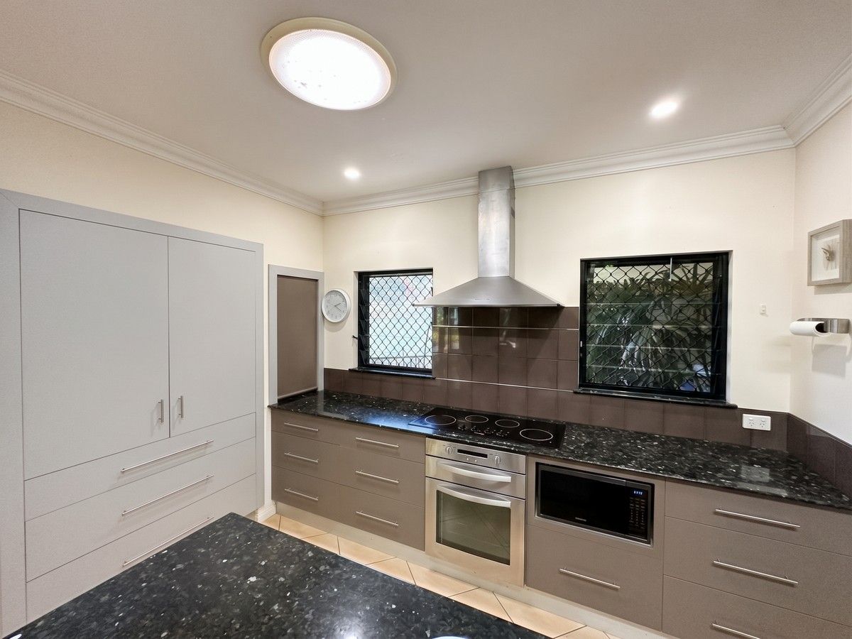 6 Avalon Close — photo 7 of 30