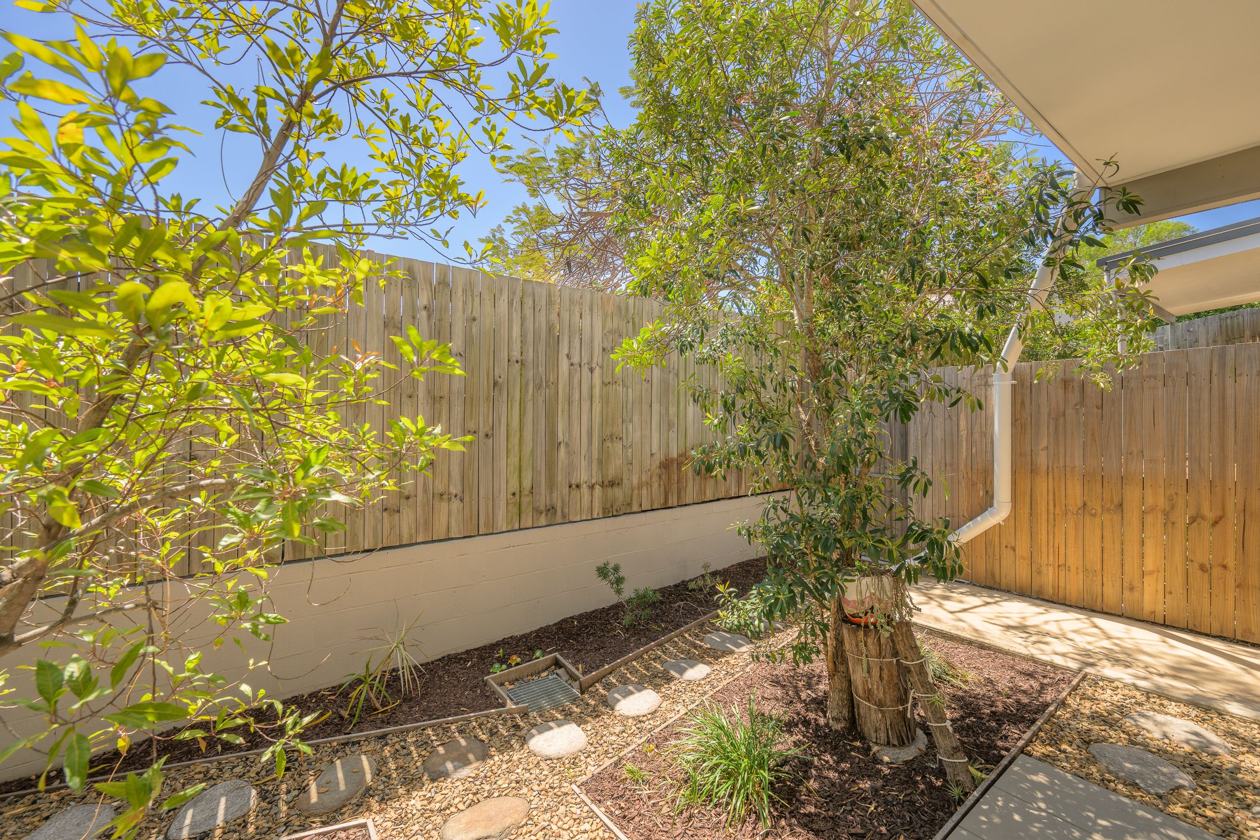 23/100 Glenlyon Street — photo 14 of 15